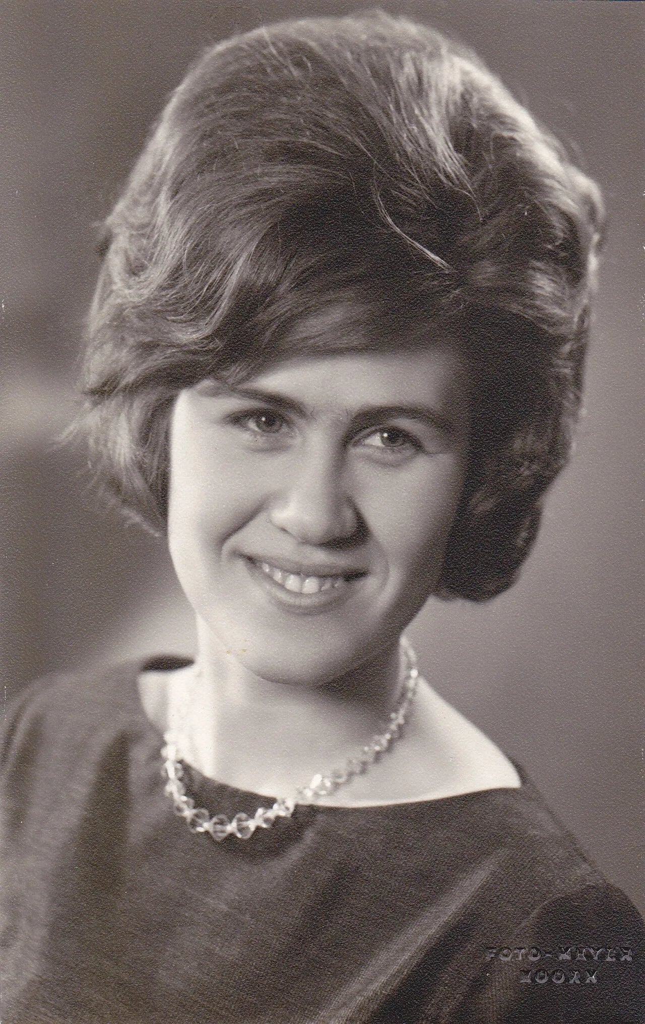 Portrait of Alice Besseling (1944–2014) – memorial page