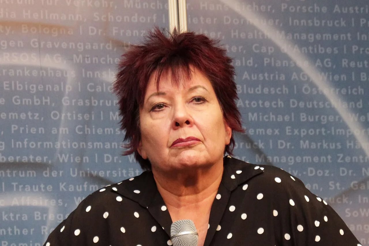 Portrait of Helga Konrad (1948–2024) – memorial page