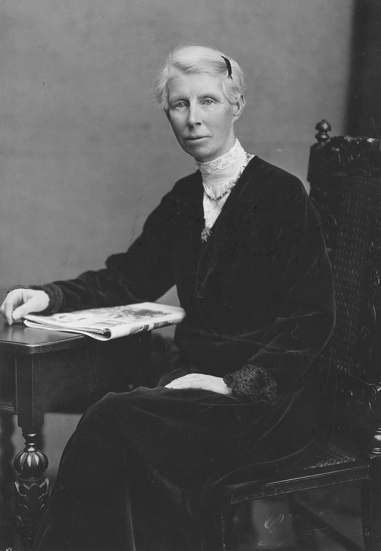 Portrait of Jessie Mackay (1864–1938) – memorial page