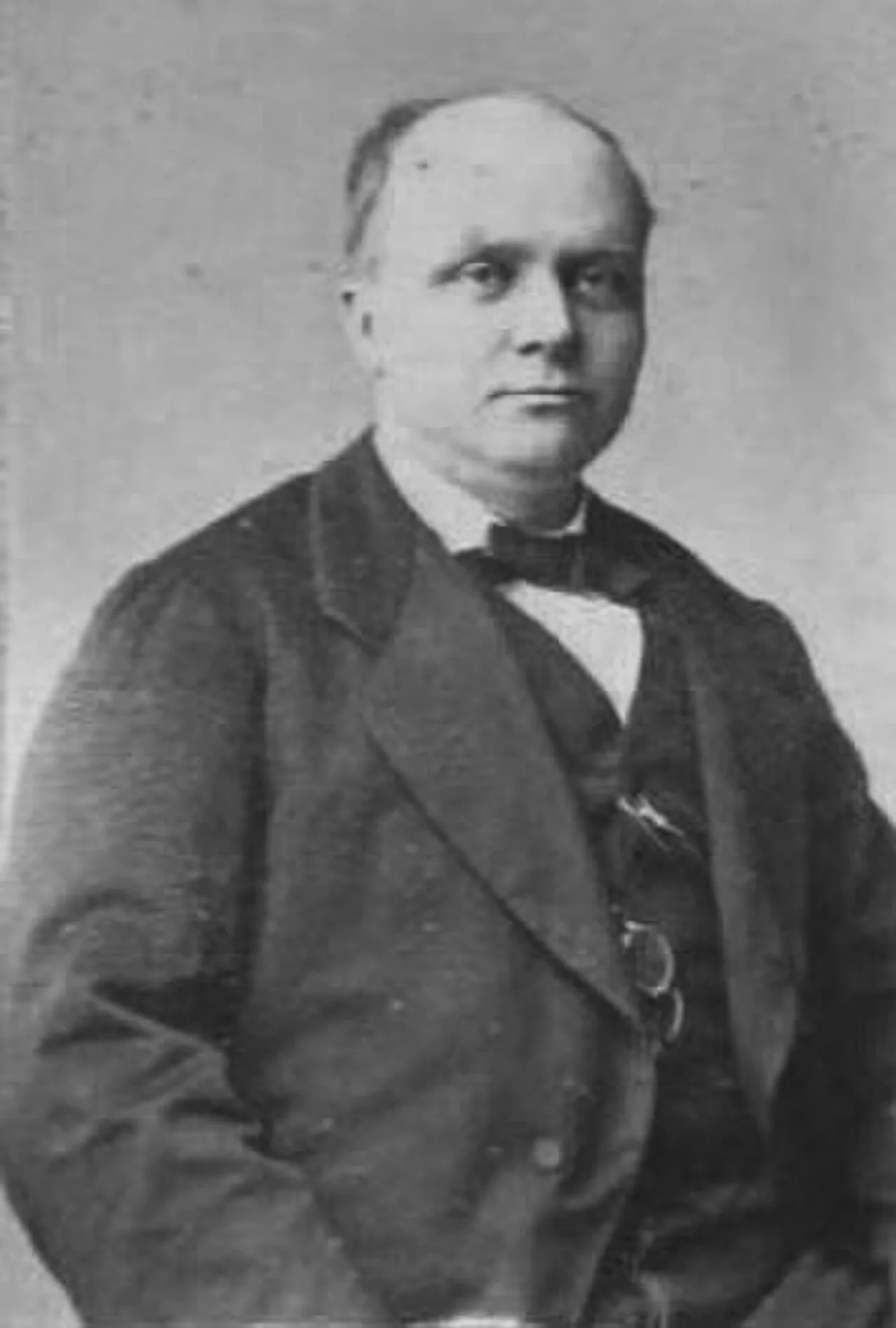 Portrait of Albert Descamps (1832–1910) – memorial page