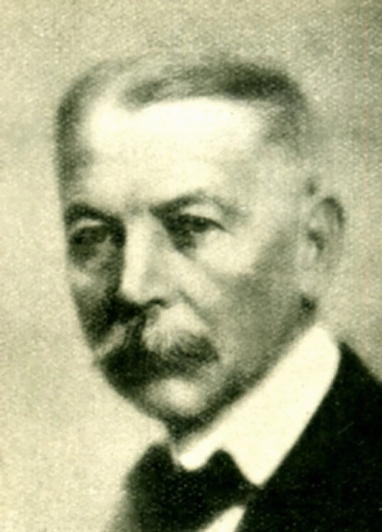 Porträt von Émile de Kervenoaël (1862–1945) – Gedenkseite
