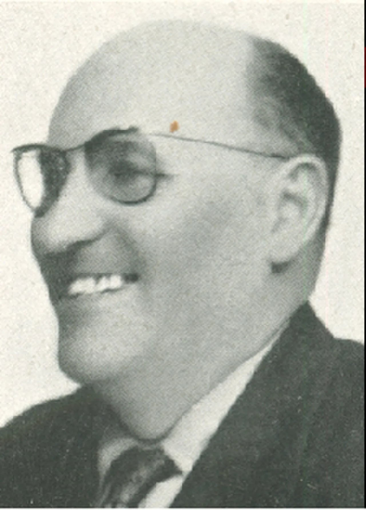 Portrait of Adrien Mouton (1902–1988) – memorial page