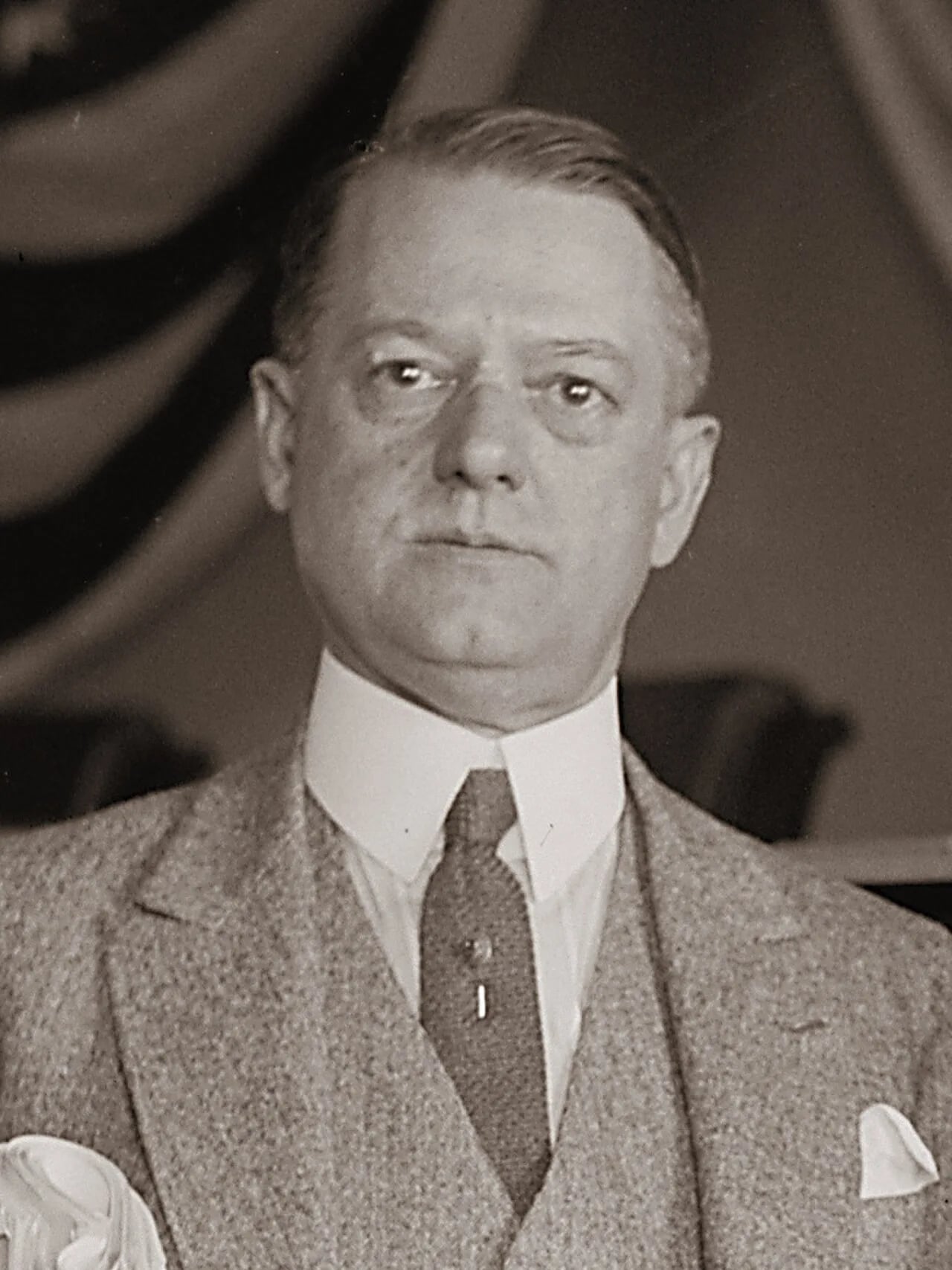 Porträt von George Wallace William Hanger (1866–1935) – Gedenkseite