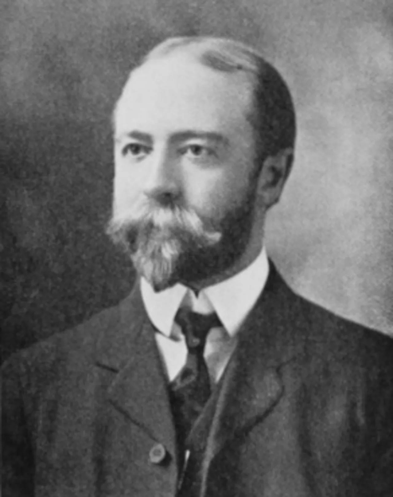 Portrait of Frederick E. Beach (1863–1933) – memorial page