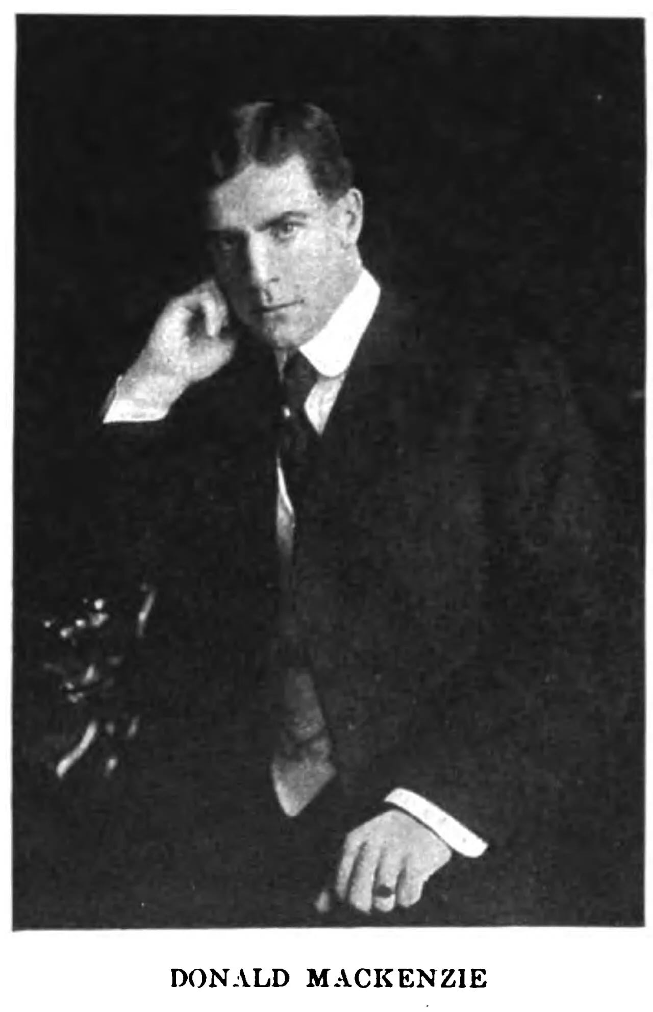 Porträt von Donald MacKenzie (1879–1972) – Gedenkseite