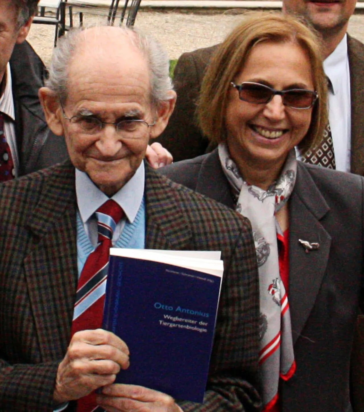 Portrait of Hellmuth Wachtel (1925–2015) – memorial page