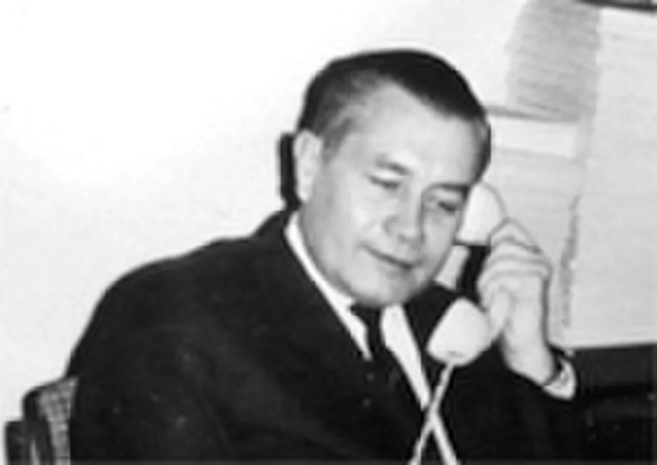 Porträt von Helmut Behrens (1915–2000) – Gedenkseite