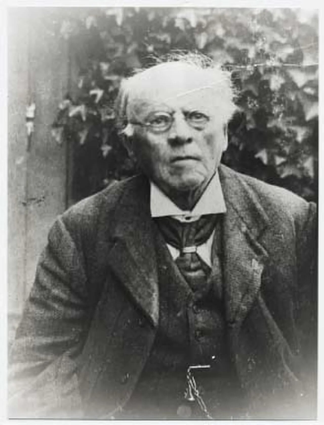 Portrait of Owen Morgan (1836–1921) – memorial page