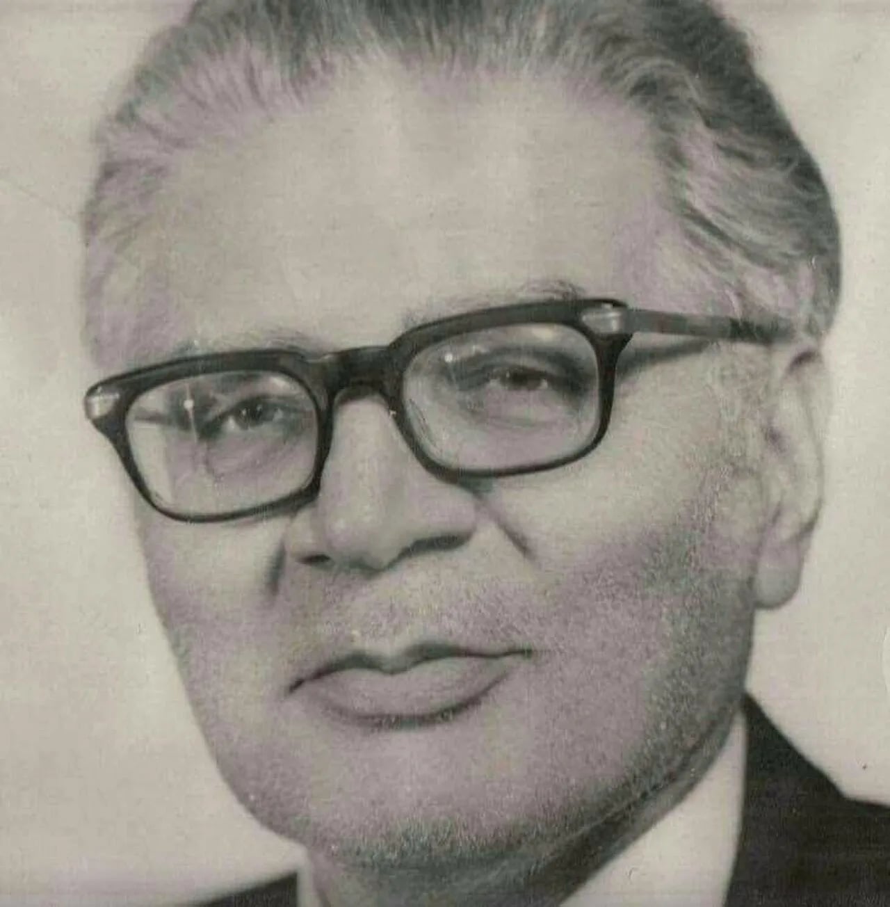 Porträt von Heydar Ali Khan (1909–1996) – Gedenkseite