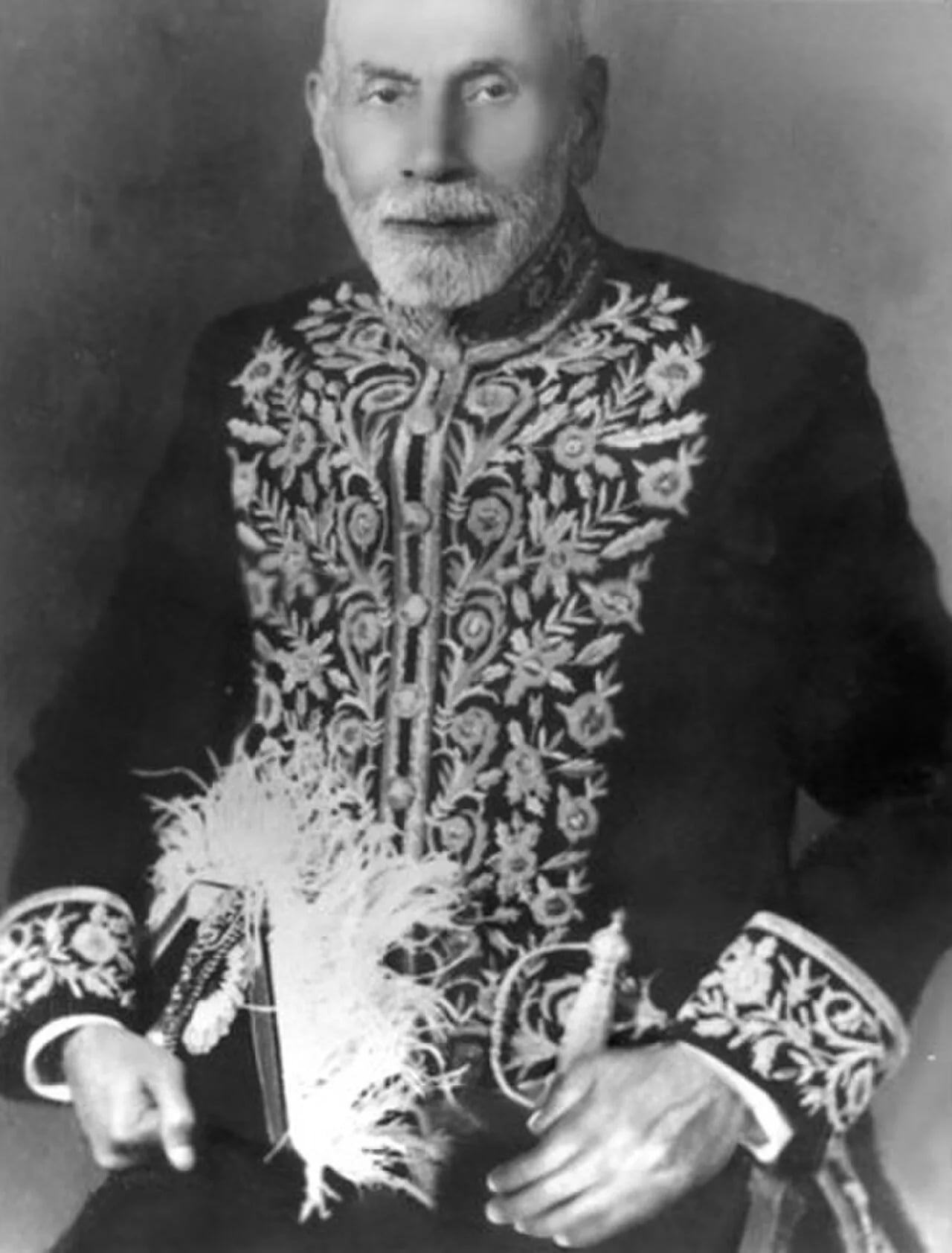Porträt von Abdolali Lotfi (1881–1956) – Gedenkseite