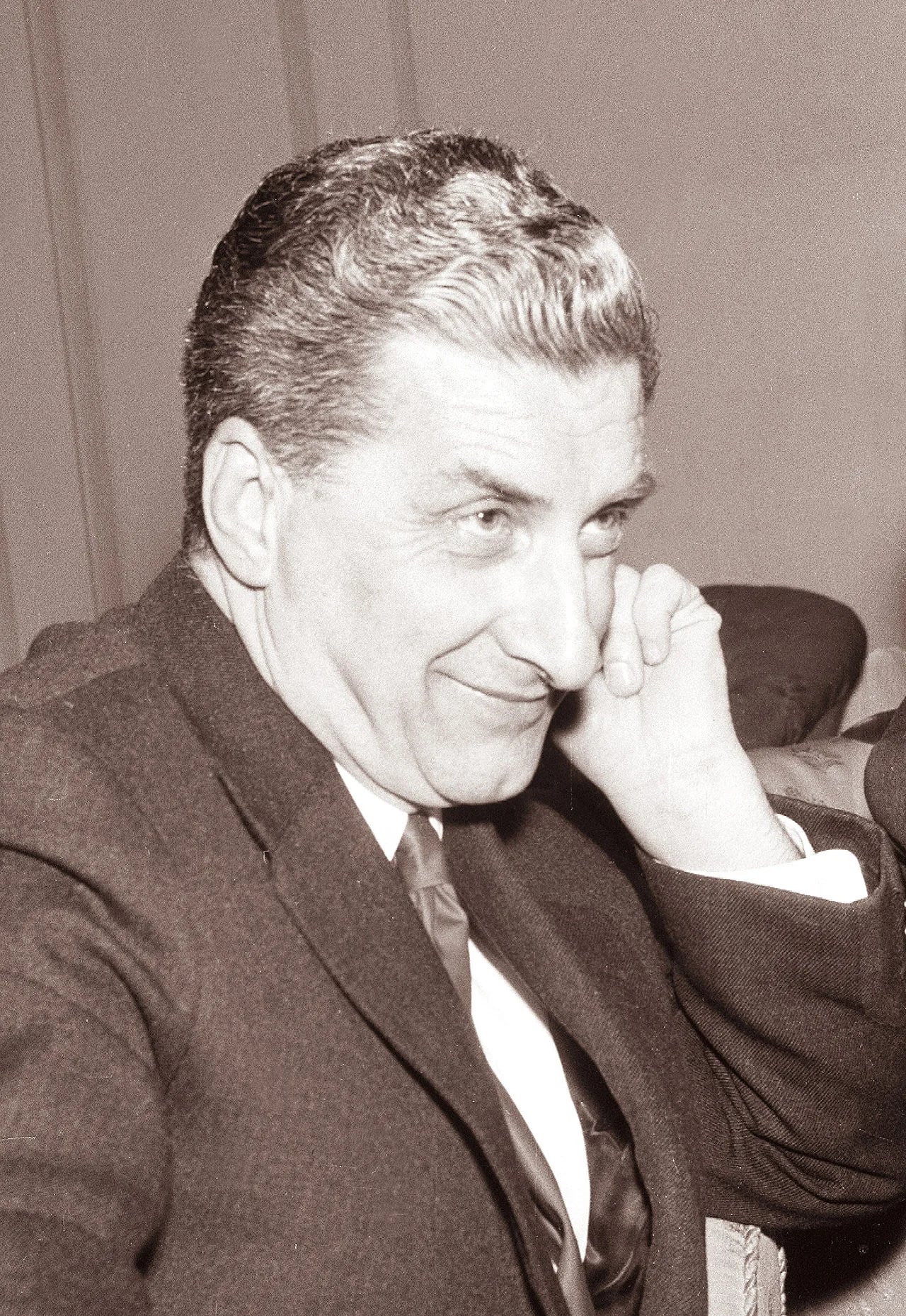 Porträt von Edvard Ravnikar (1907–1993) – Gedenkseite