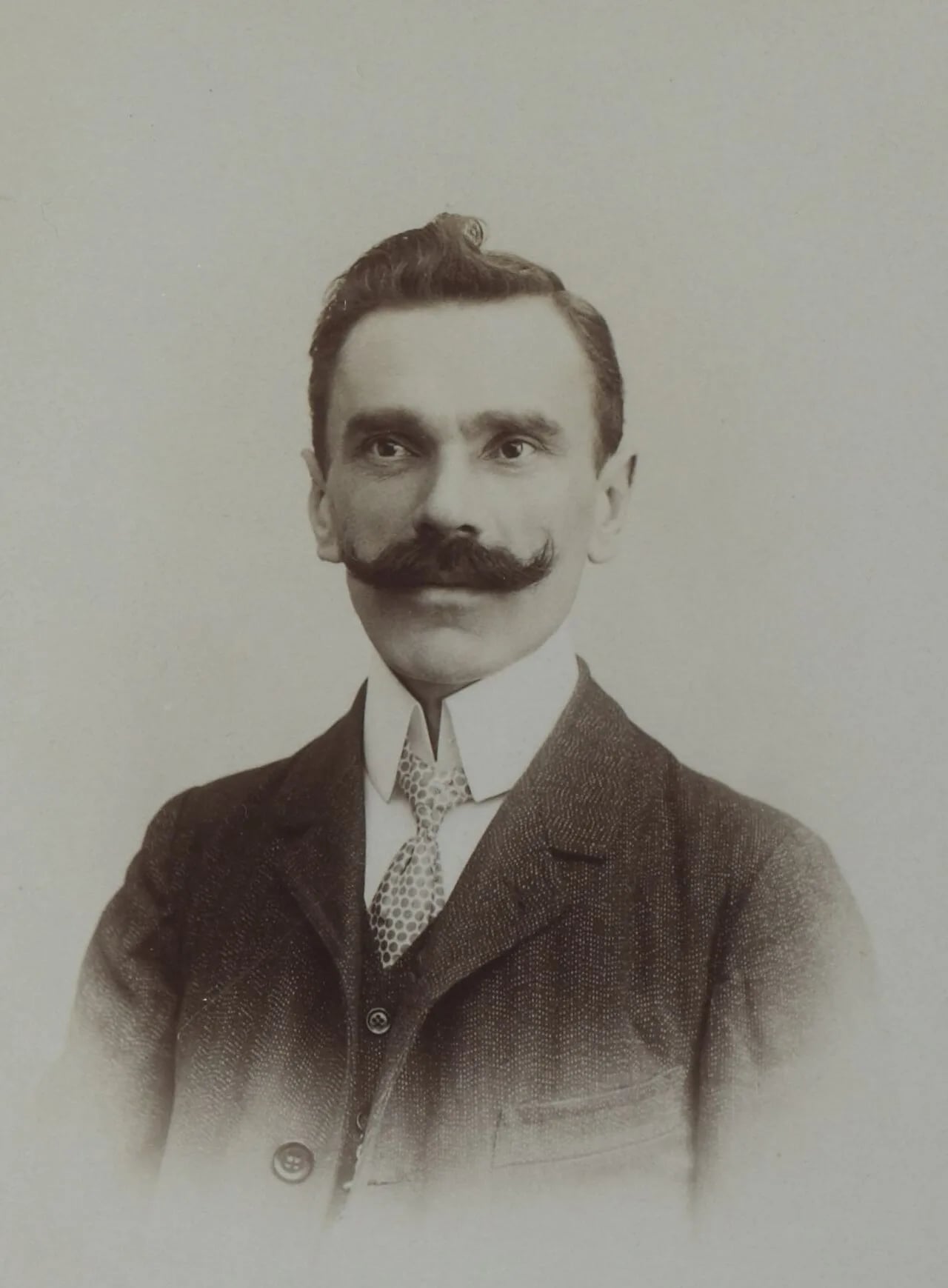 Porträt von Henri Béconnais (1867–1904) – Gedenkseite