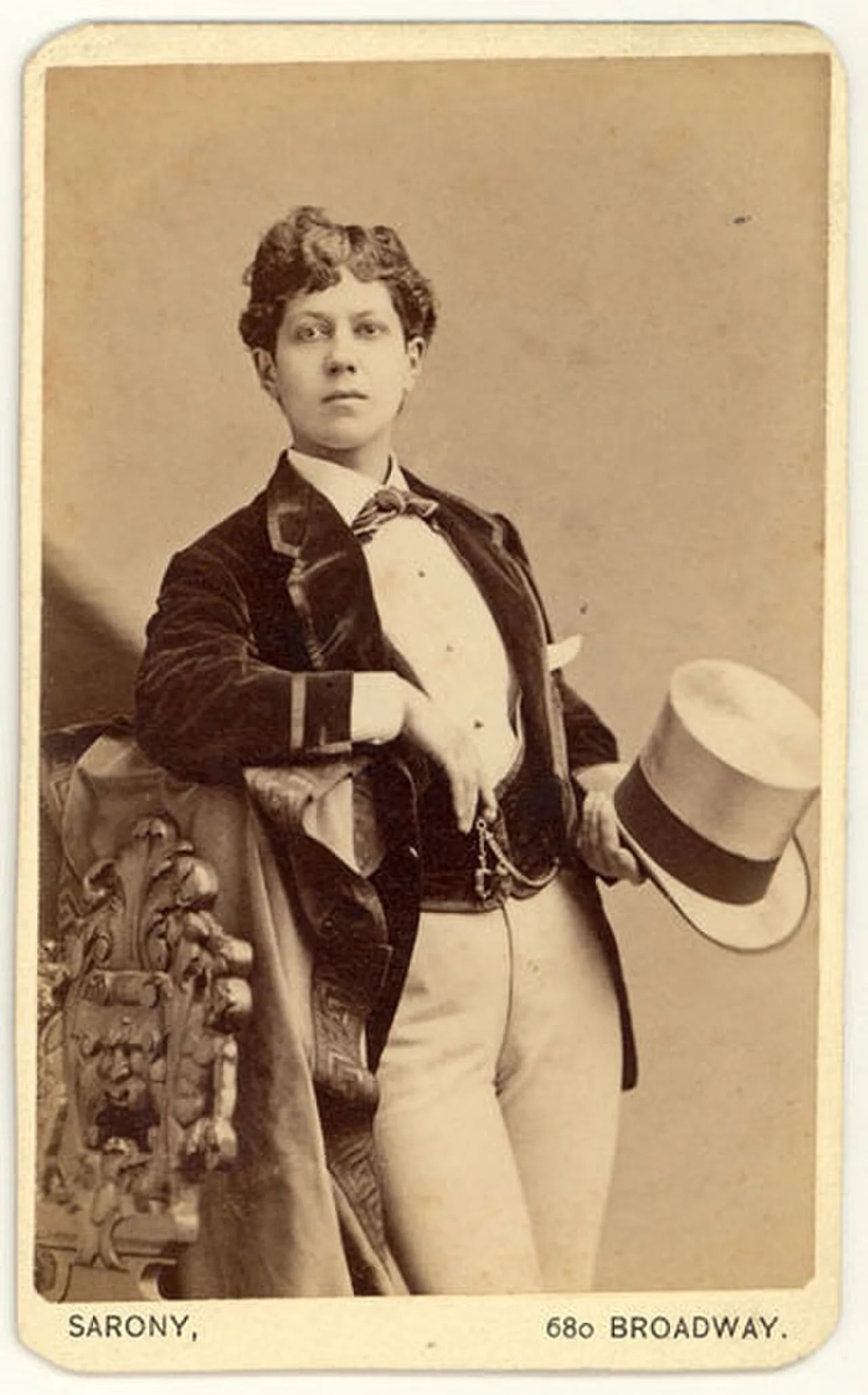 Portrait of Ella Wesner (1841–1917) – memorial page