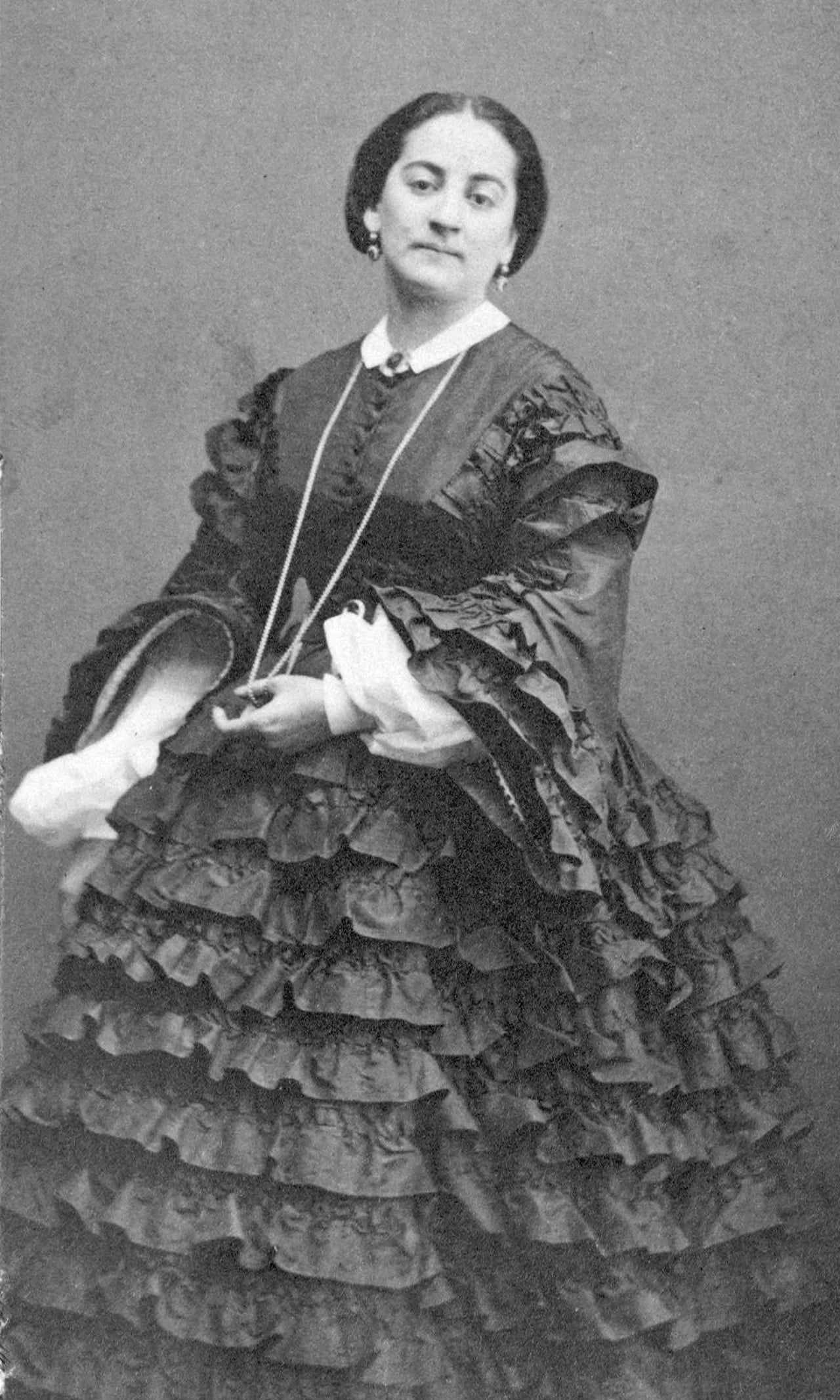 Portrait of Mademoiselle Monrose (1816–1893) – memorial page