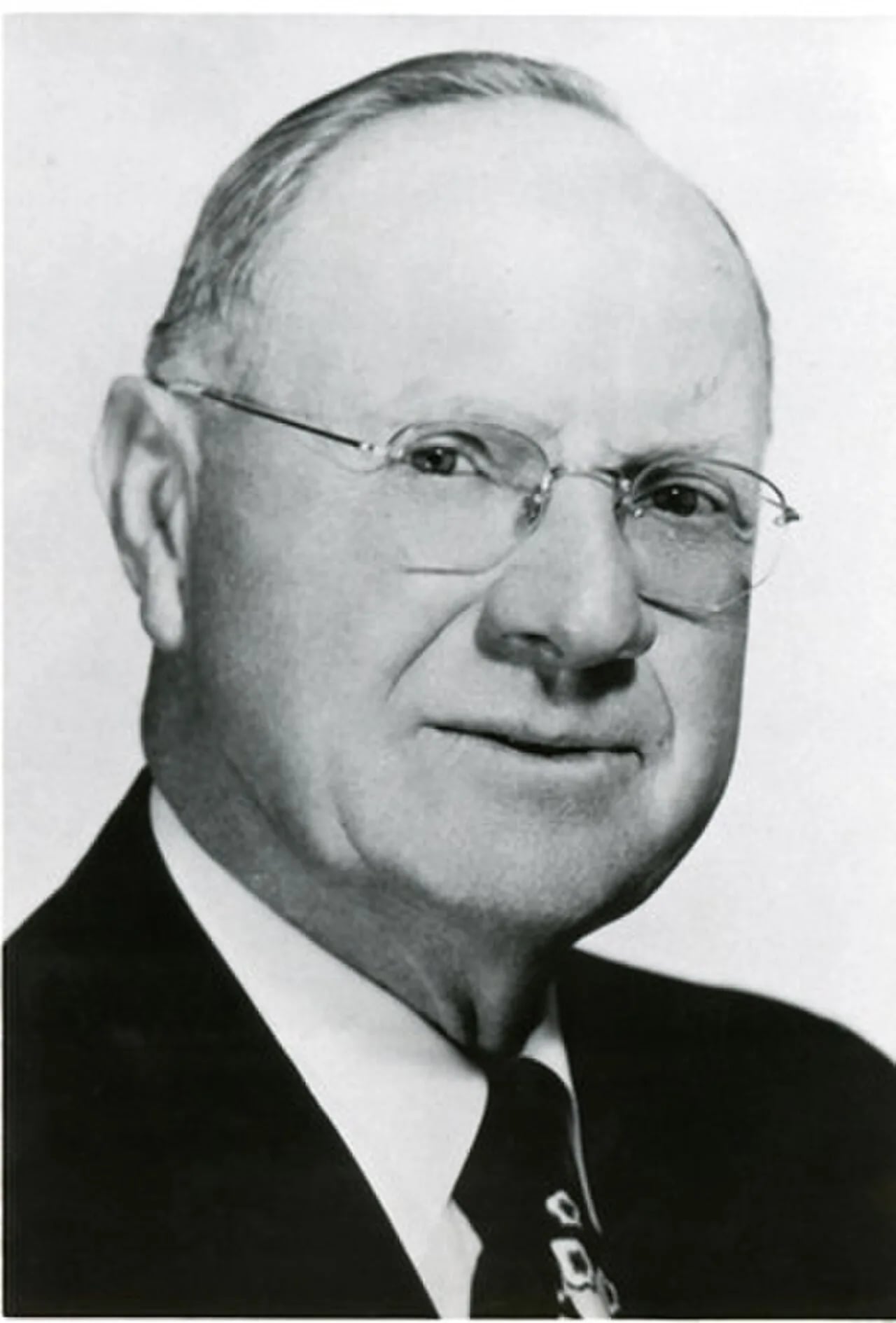 Portrait of Henry Aldous Dixon (1890–1967) – memorial page