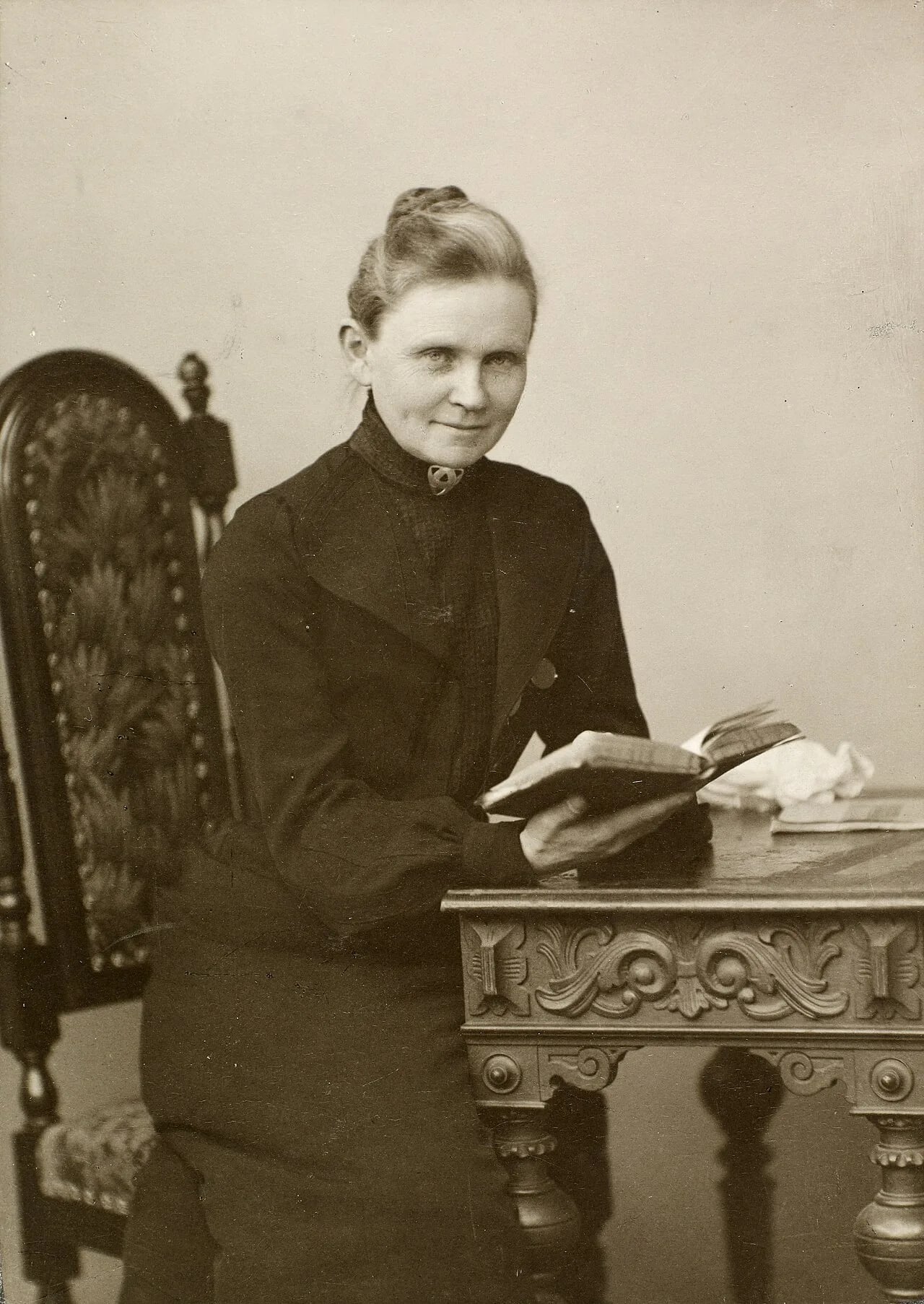 Porträt von Theodora Lang (1855–1935) – Gedenkseite
