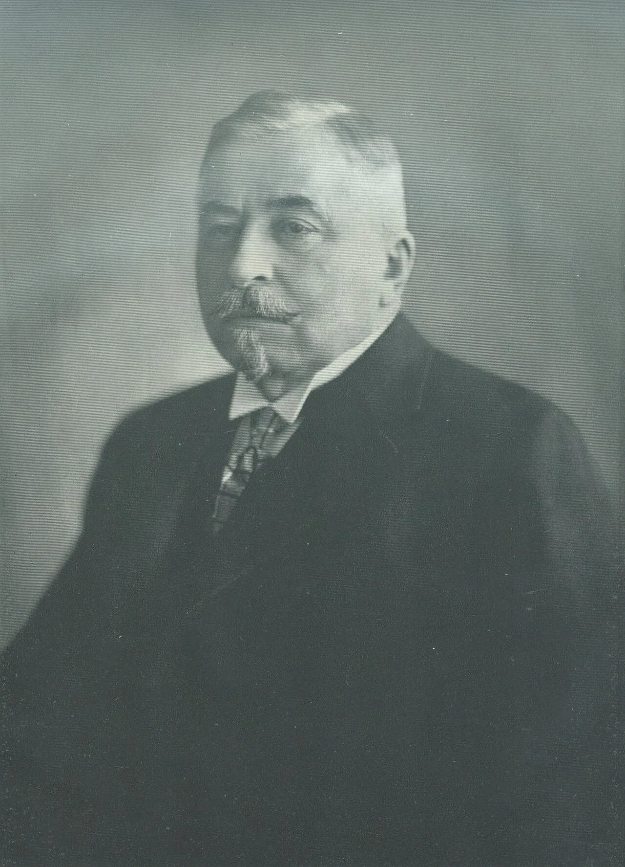 Portrait of Miloš Savčić (1865–1941) – memorial page