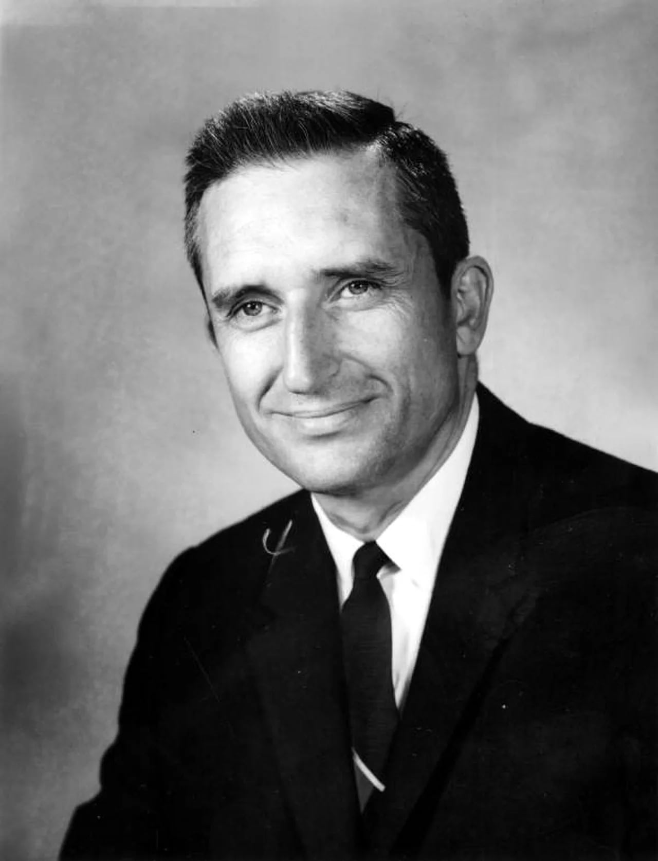 Portrait of James Stanley Marshall (1923–2014) – memorial page