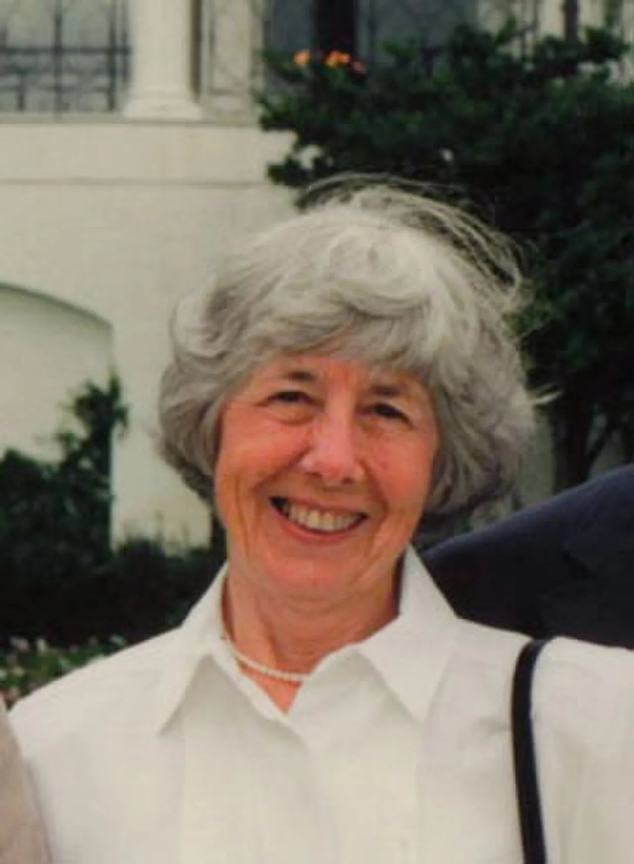Porträt von Ruth C. Sullivan (1924–2021) – Gedenkseite