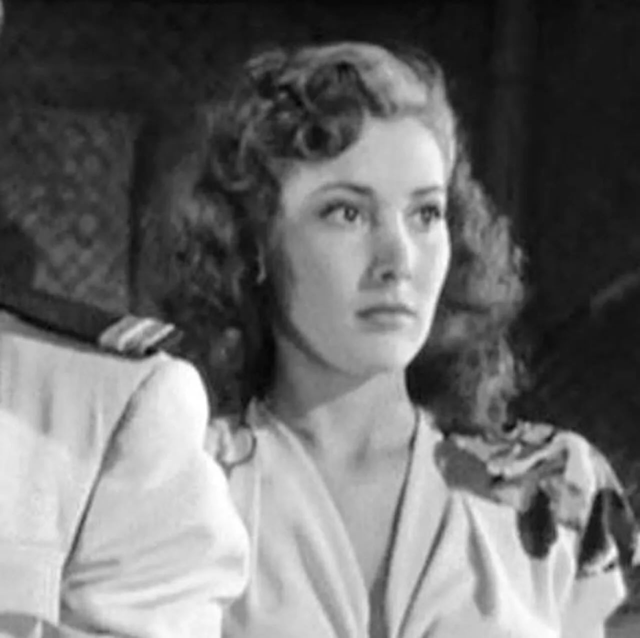 Portrait of Gloria Warren (1926–2021) – memorial page