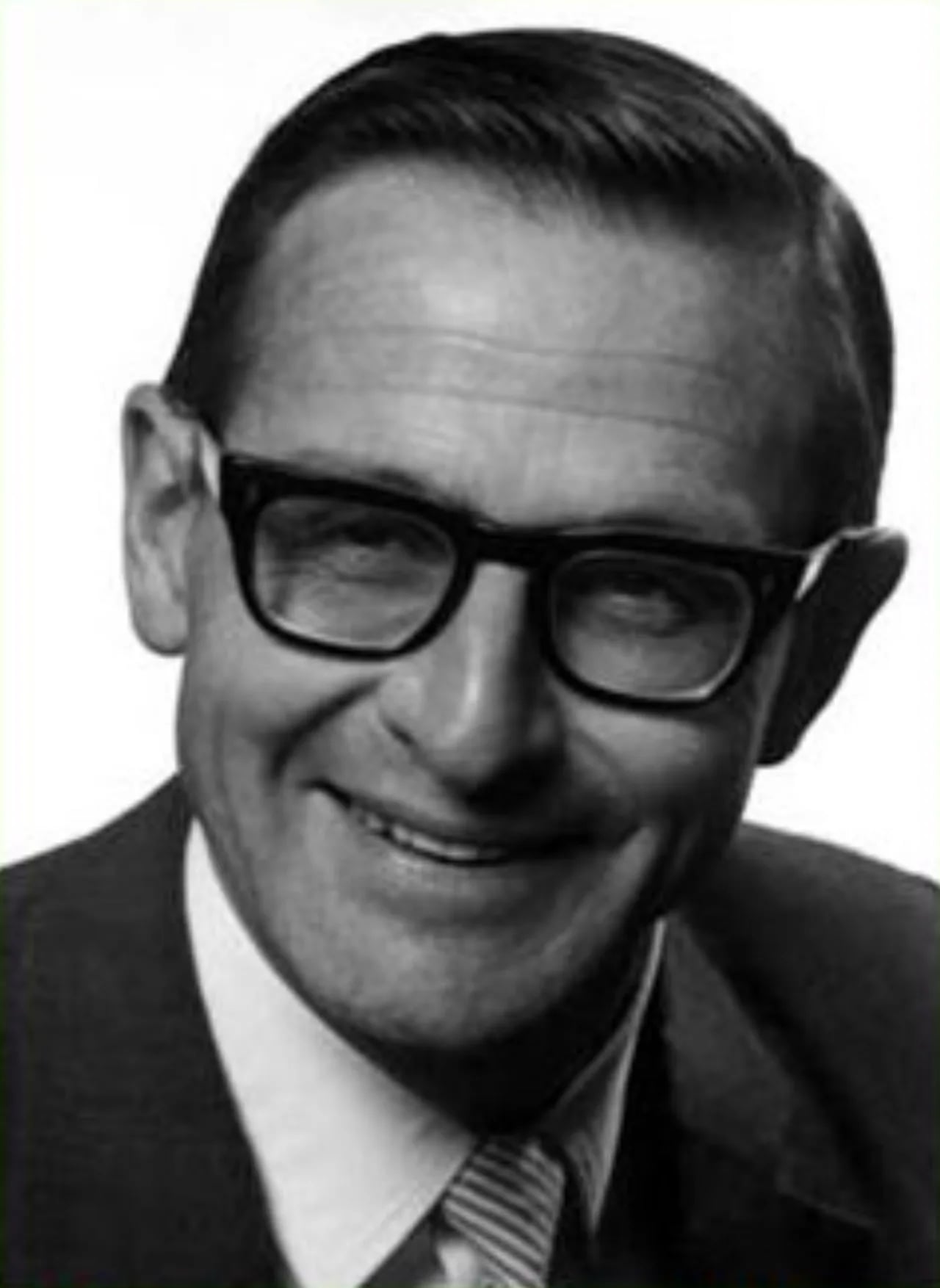Portrait of Robert Solomon (1931–2024) – memorial page