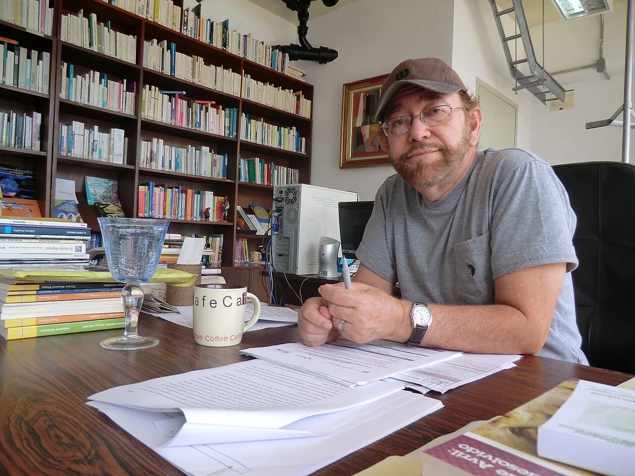 Portrait of Carlos Noguera (1943–2015) – memorial page