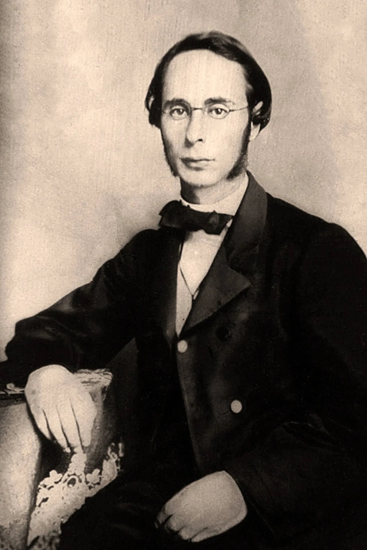 Portrait of Hermann Herlitz (1834–1920) – memorial page