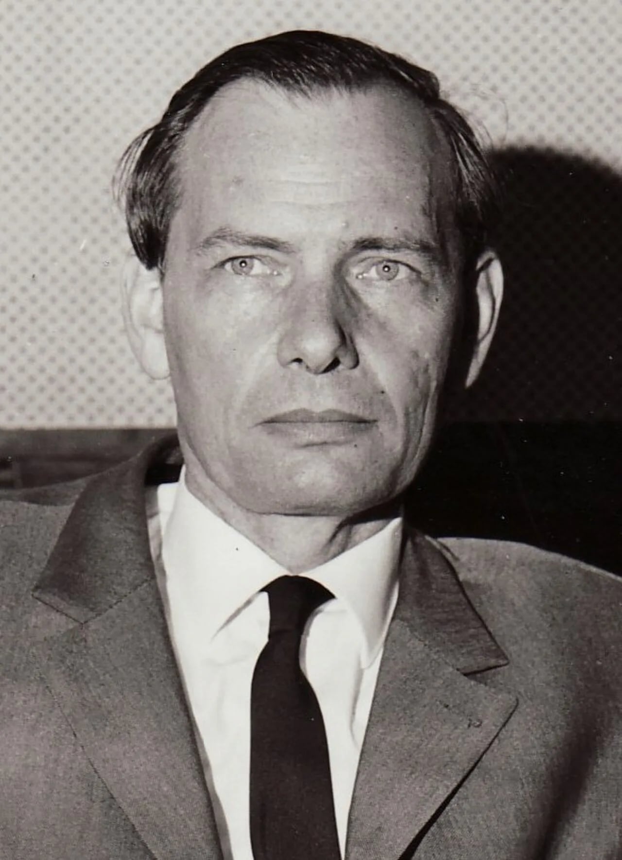 Portrait of Hermann Mosler (1912–2001) – memorial page