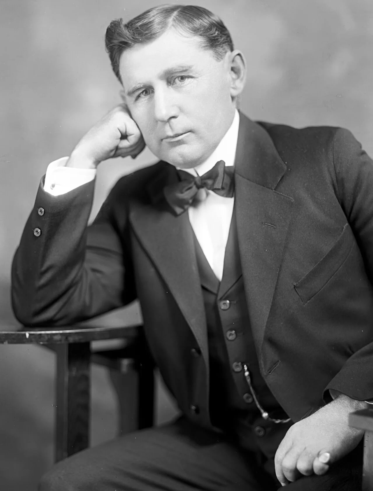 Porträt von William J. Sears (1874–1944) – Gedenkseite
