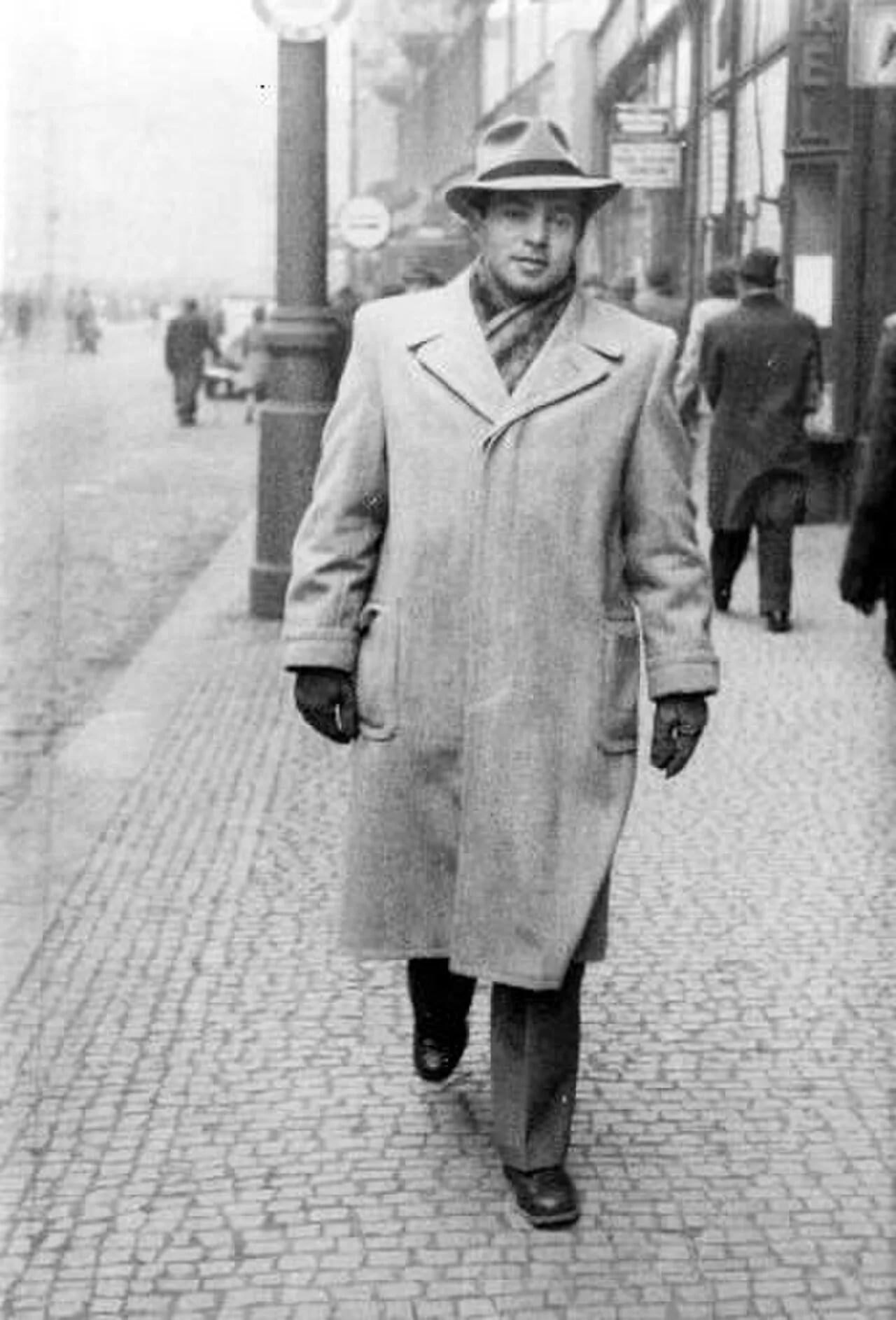 Porträt von Moshe Peled (1923–2018) – Gedenkseite
