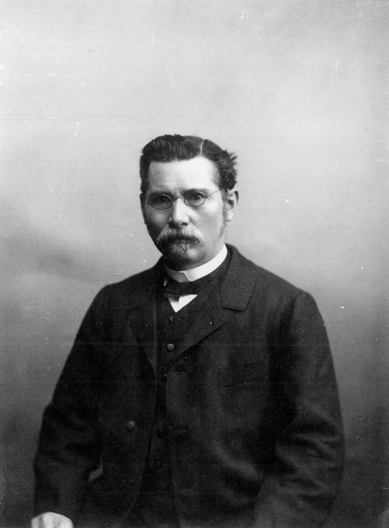 Porträt von Hermann Walter (1838–1909) – Gedenkseite