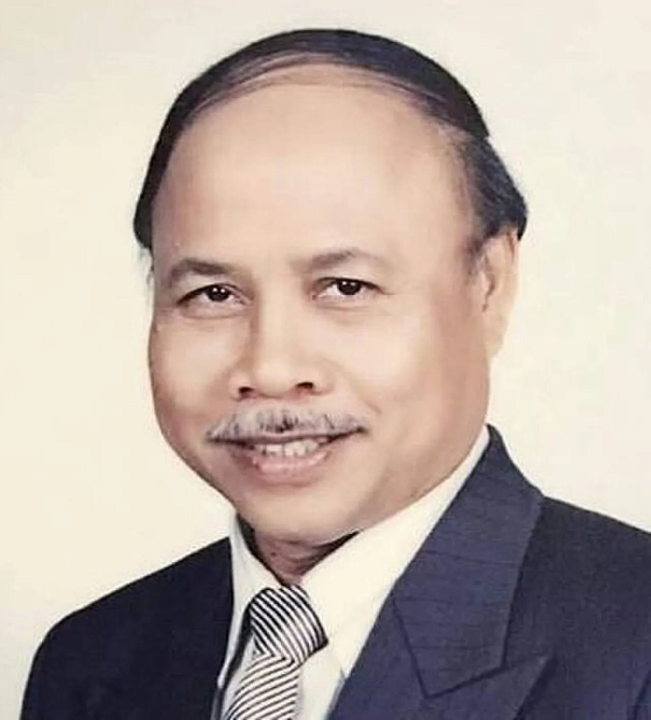 Portrait of Noppadol Duangporn (1941–2019) – memorial page