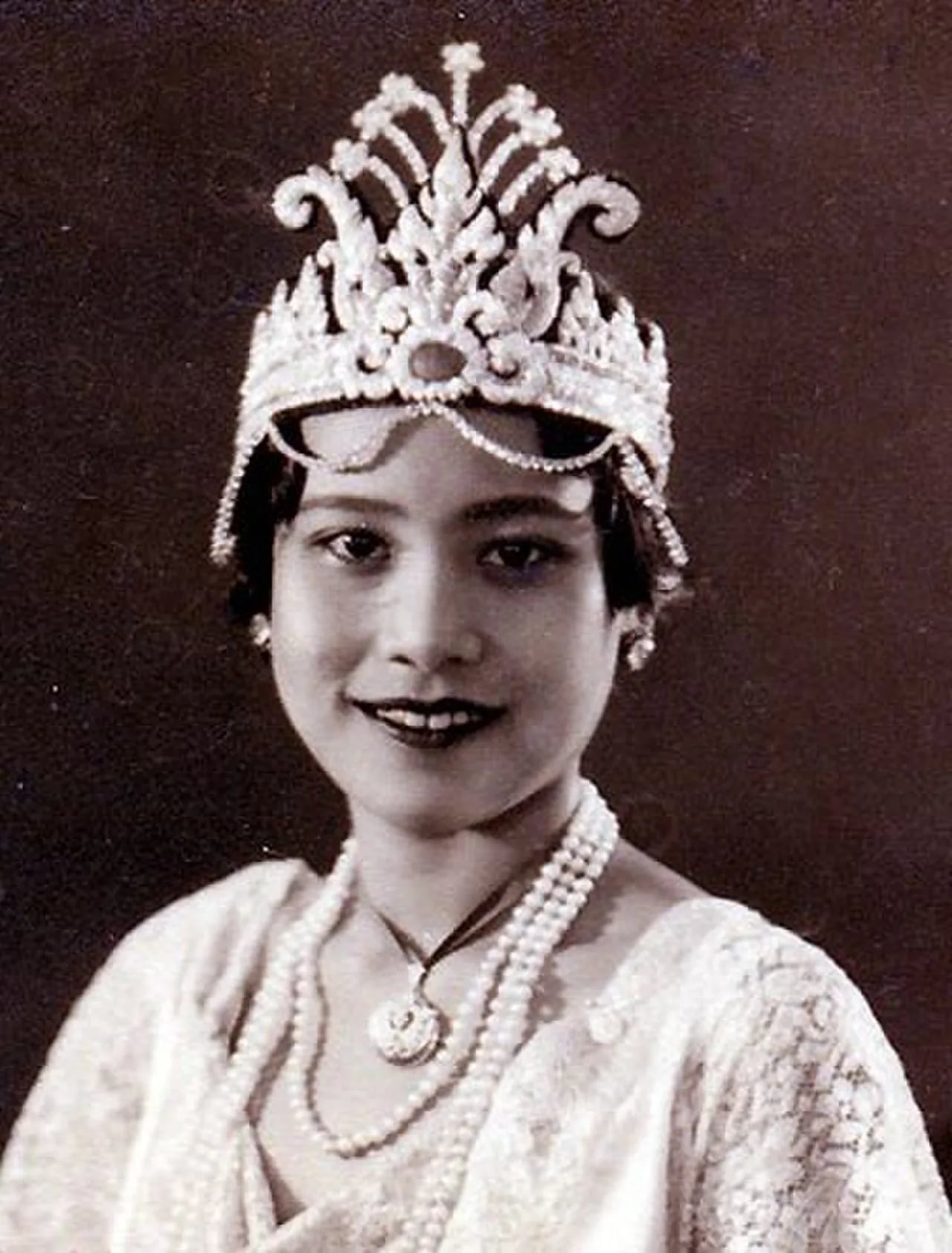Portrait of Kanya Thiensawang (1914–1960) – memorial page