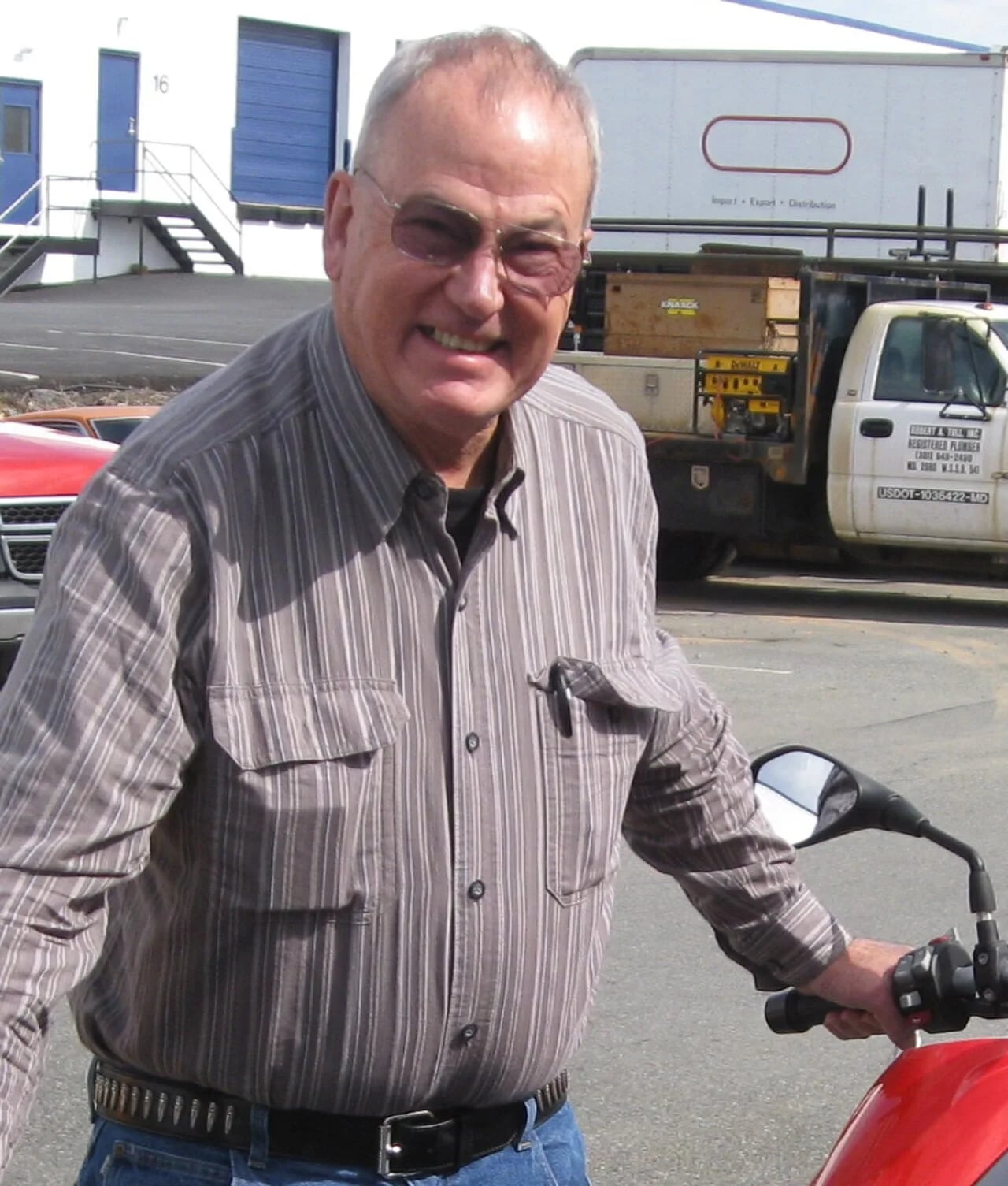 Portrait of Devin Battley (1950–2025) – memorial page
