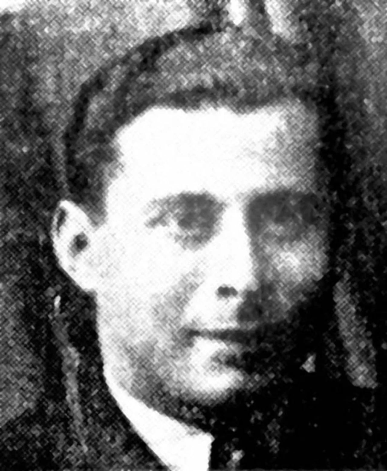 Portrait of Hersch Sokol (1908–1943) – memorial page