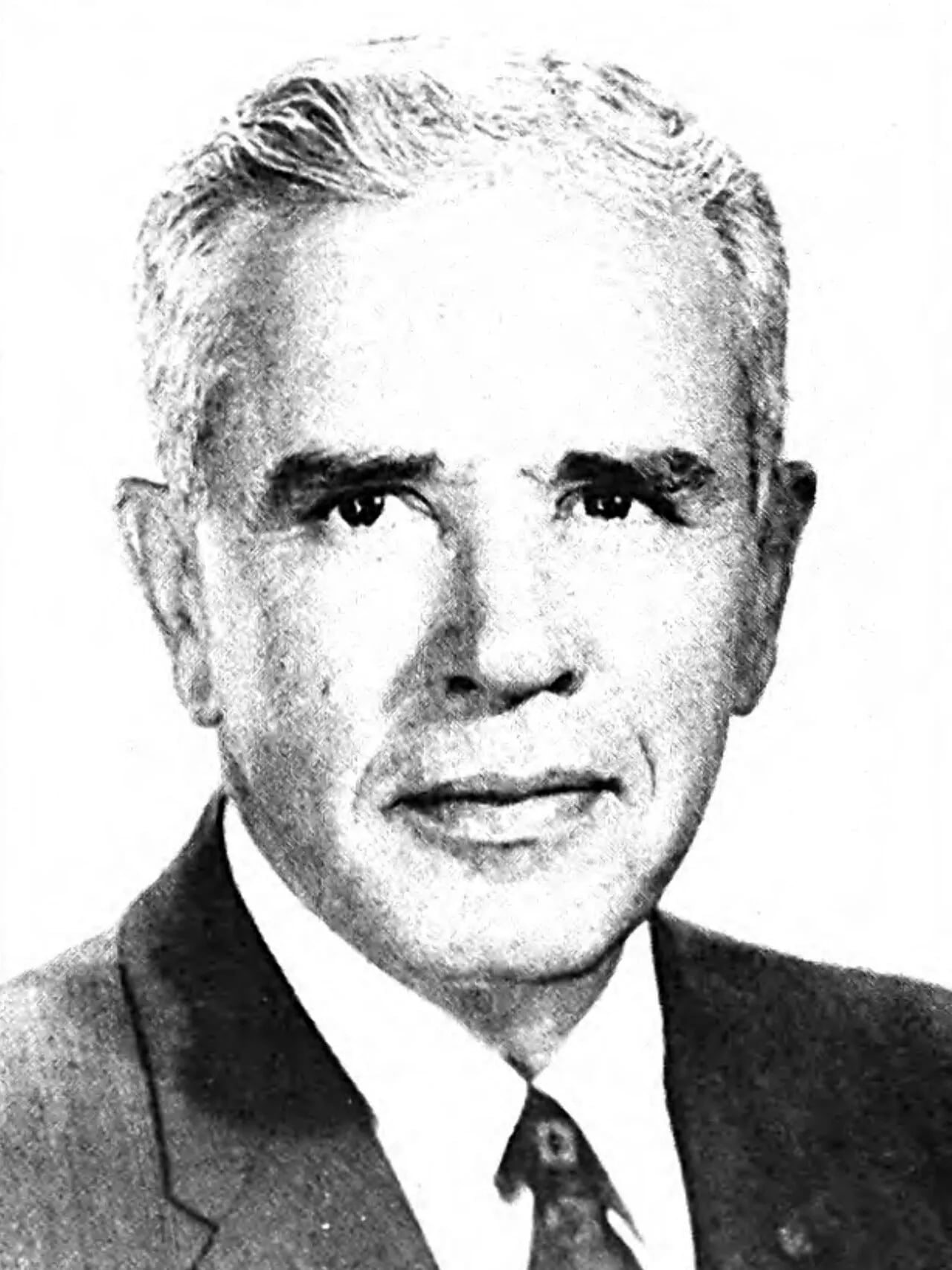Portrait of E. Richard Barnes (1906–1985) – memorial page