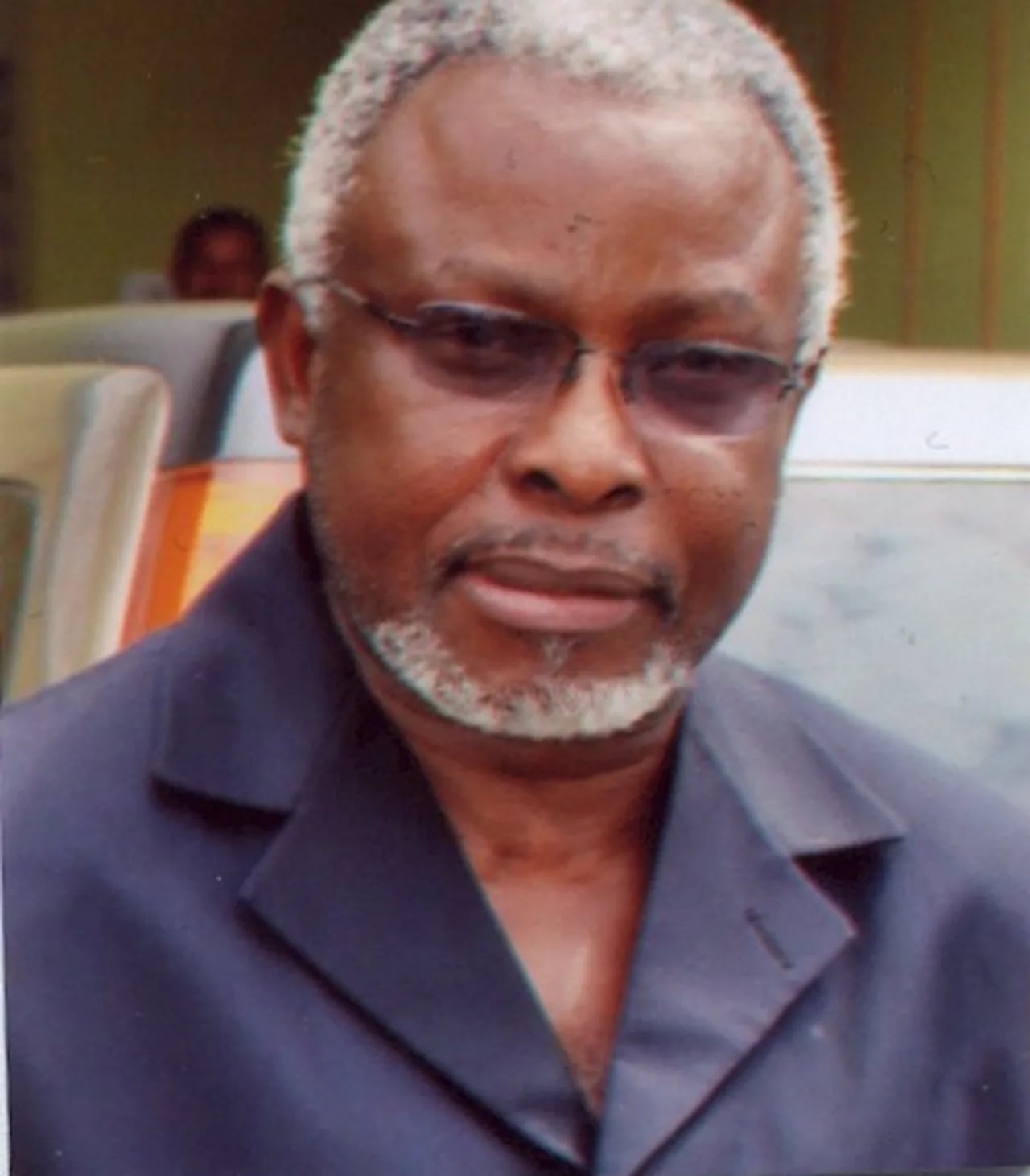 Porträt von Ebere Onwudiwe (1952–2021) – Gedenkseite
