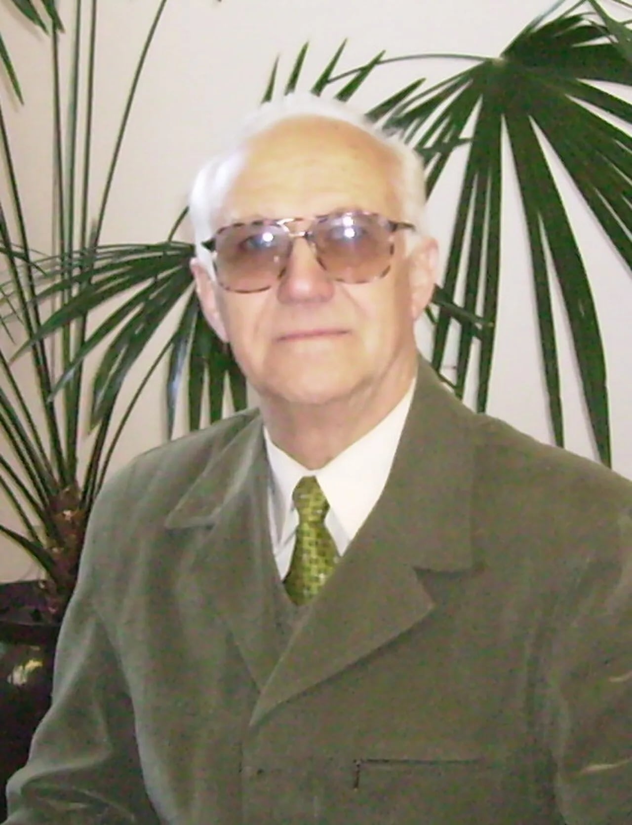 Portrait of Michail Golubez (1930–2016) – memorial page