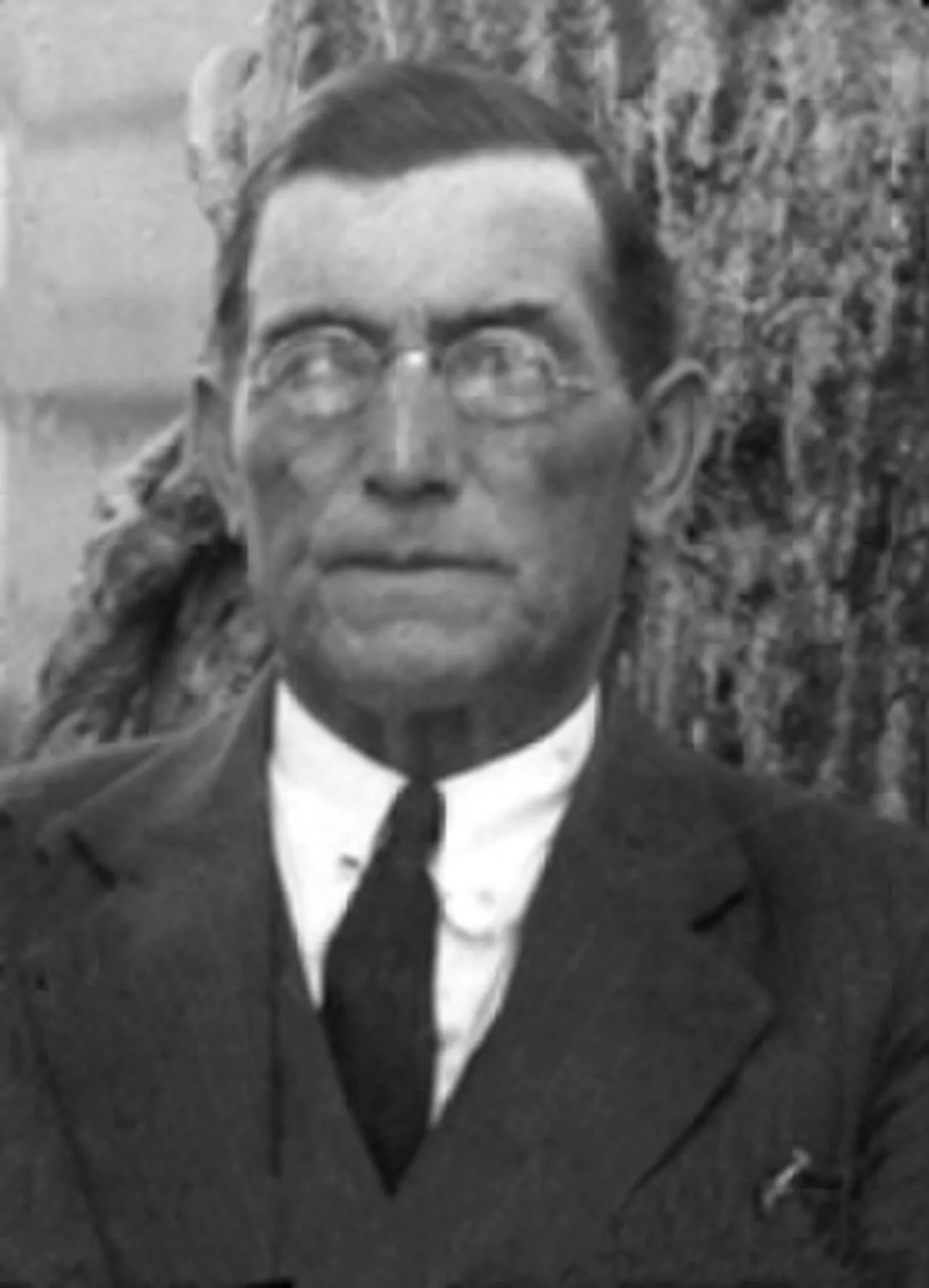 Portrait of Llorenç Cartutxo (1880–1954) – memorial page