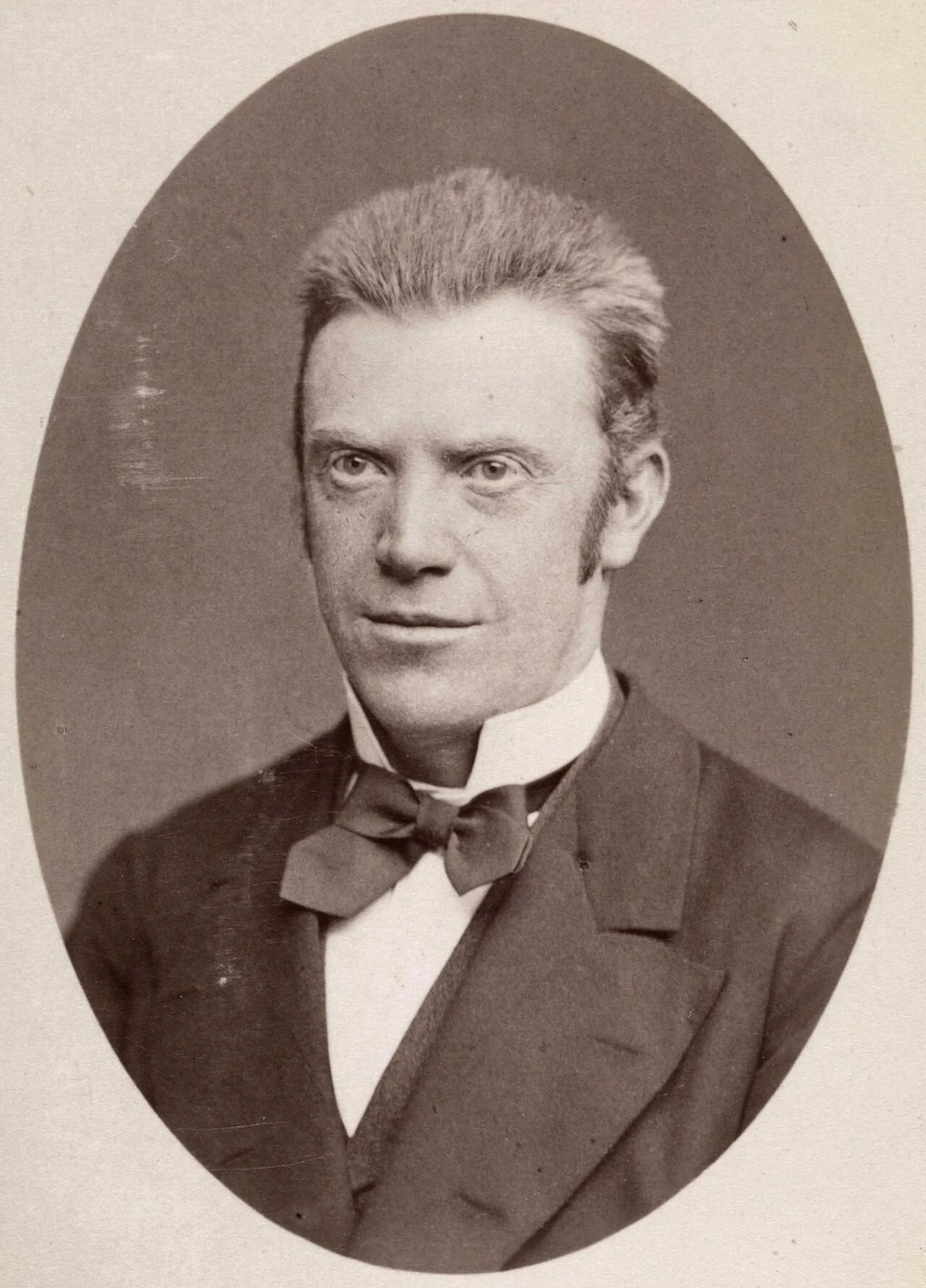 Porträt von Johann Gottfried Conradi (1835–1919) – Gedenkseite