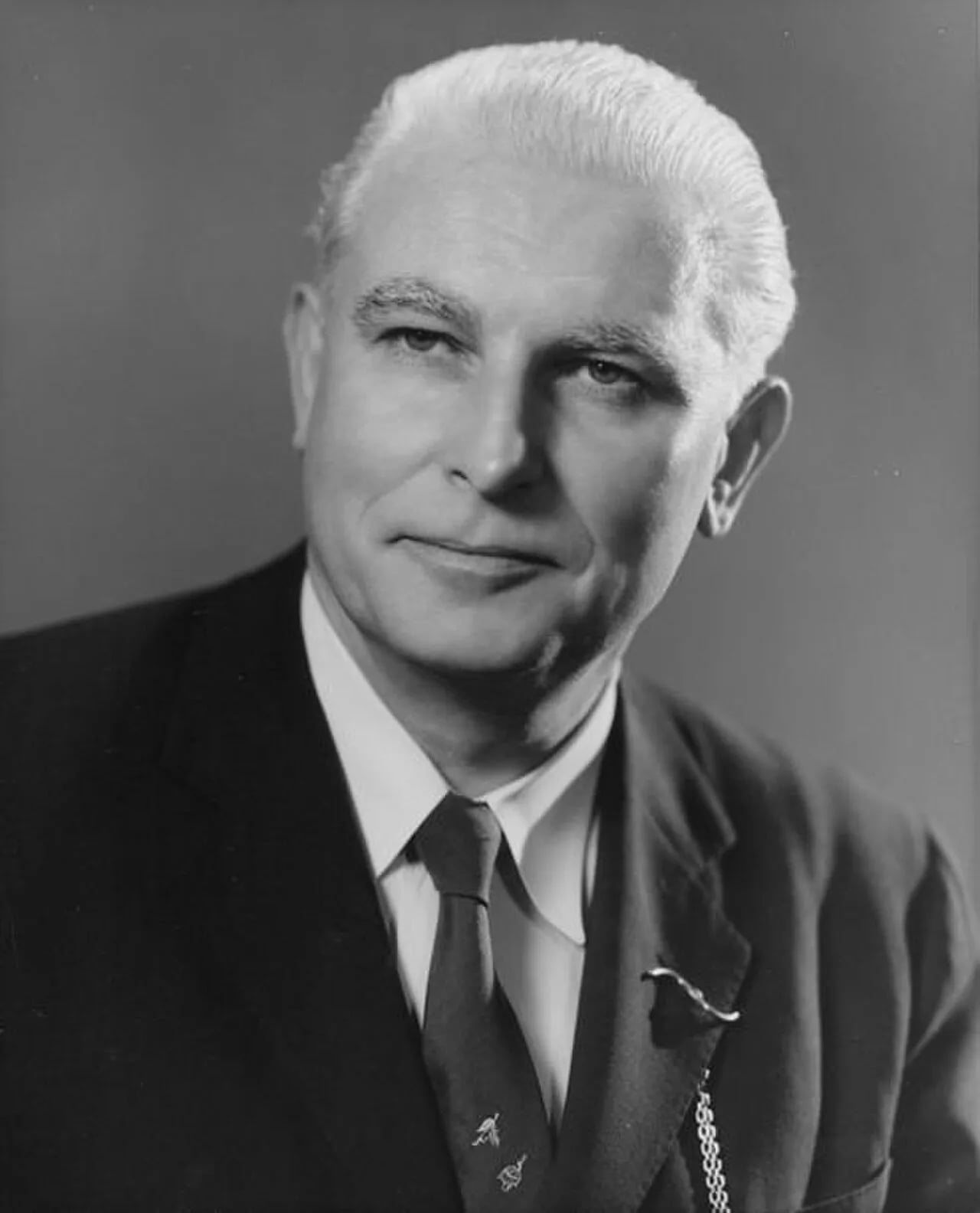 Portrait of Thomas J. Dodd (1907–1971) – memorial page