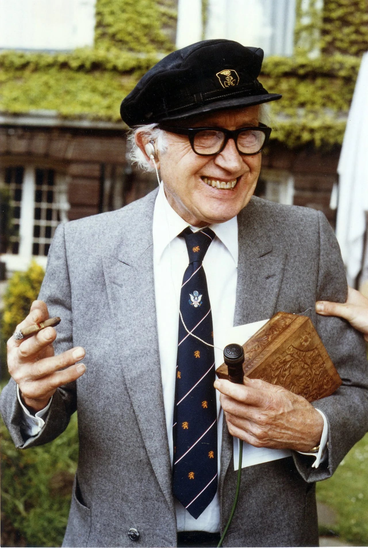 Portrait of Willem Bon (1904–1990) – memorial page