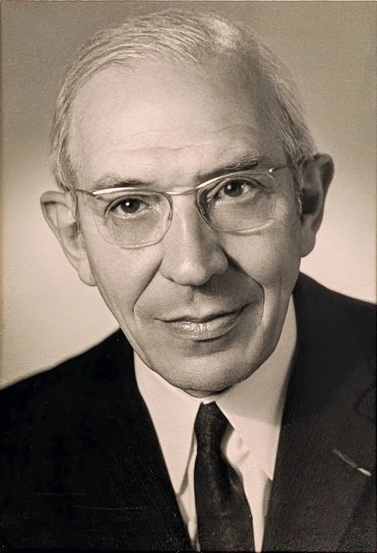 Portrait of François Wendel (1905–1972) – memorial page