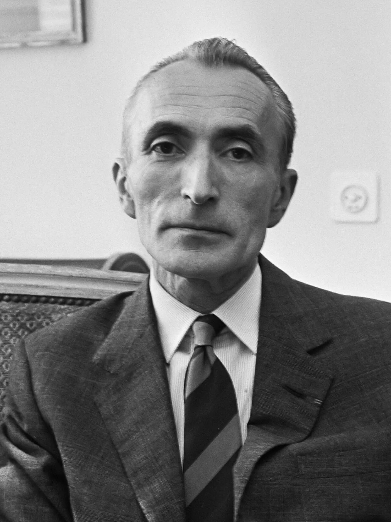 Portrait of Jacques Senard (1919–2020) – memorial page