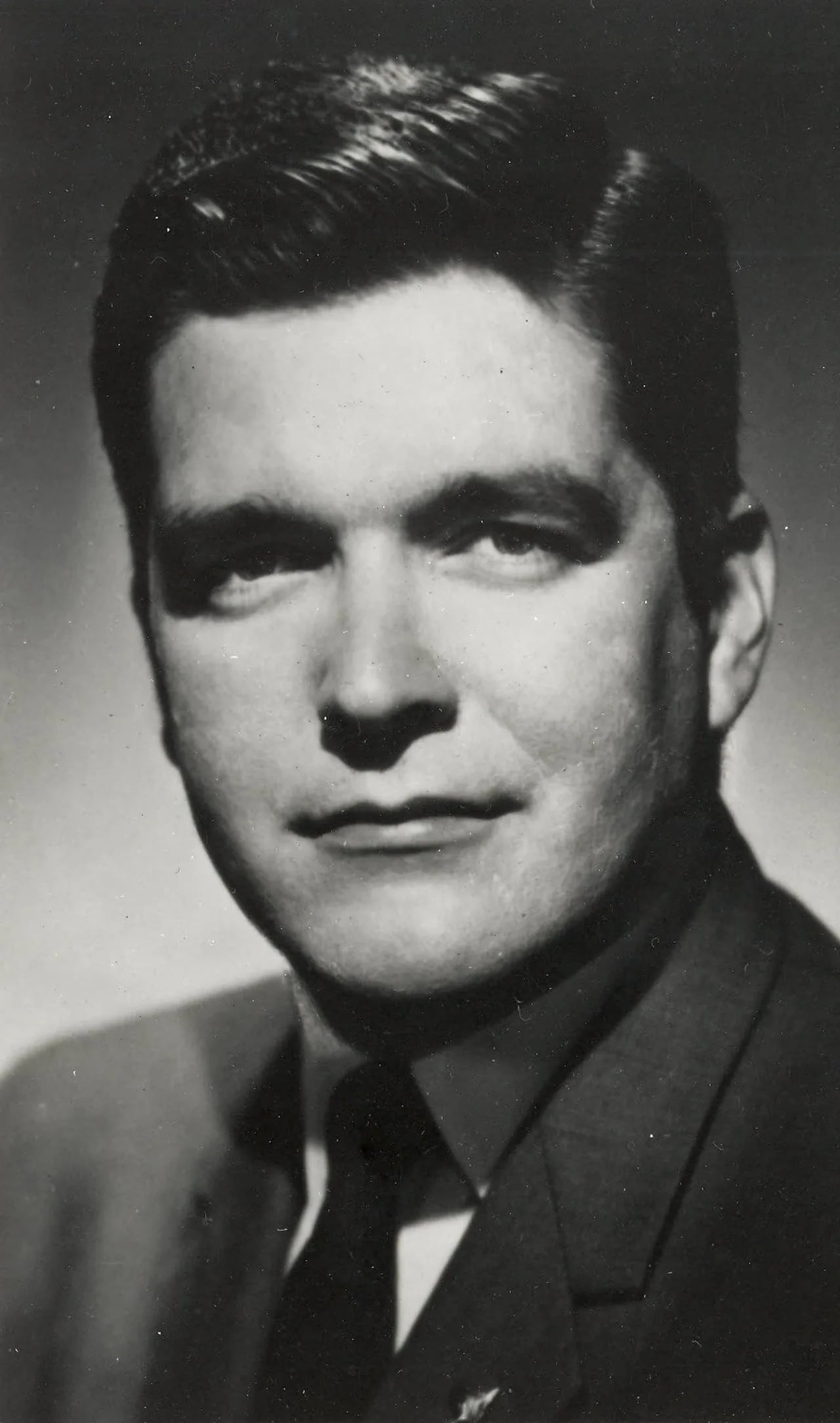 Portrait of Larry McDonald (1935–1983) – memorial page