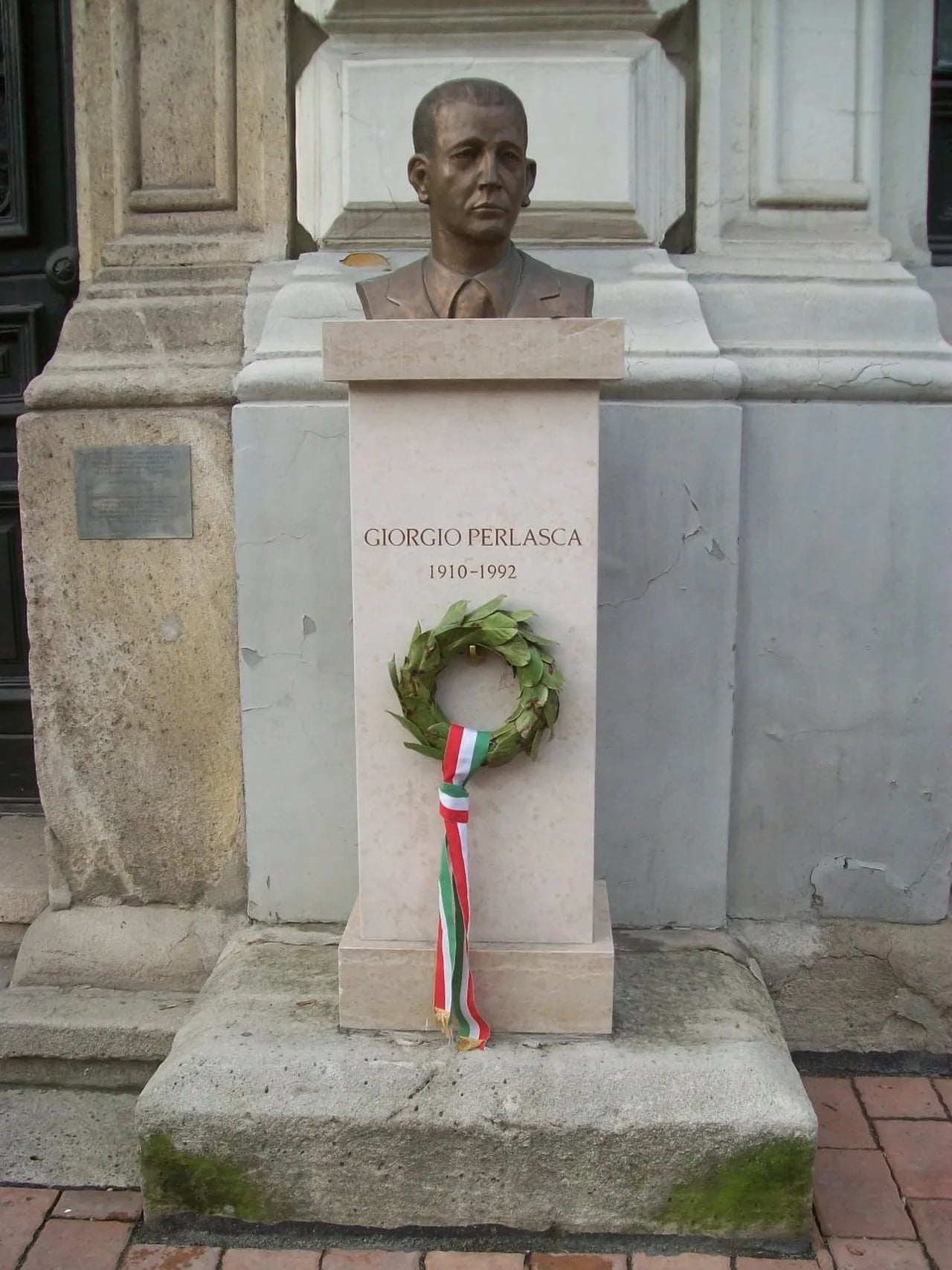 Portrait of Giorgio Perlasca (1910–1992) – memorial page