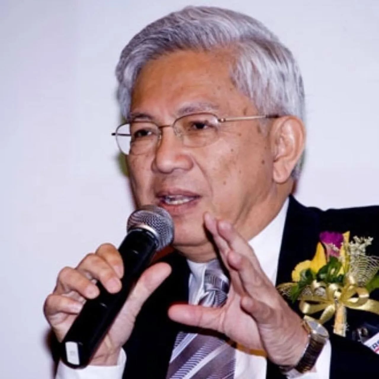 Porträt von Rodolfo C. Severino (1936–2019) – Gedenkseite