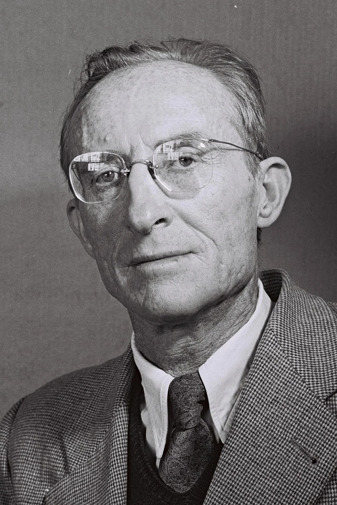 Portrait of Uri Zvi Greenberg (1896–1981) – memorial page