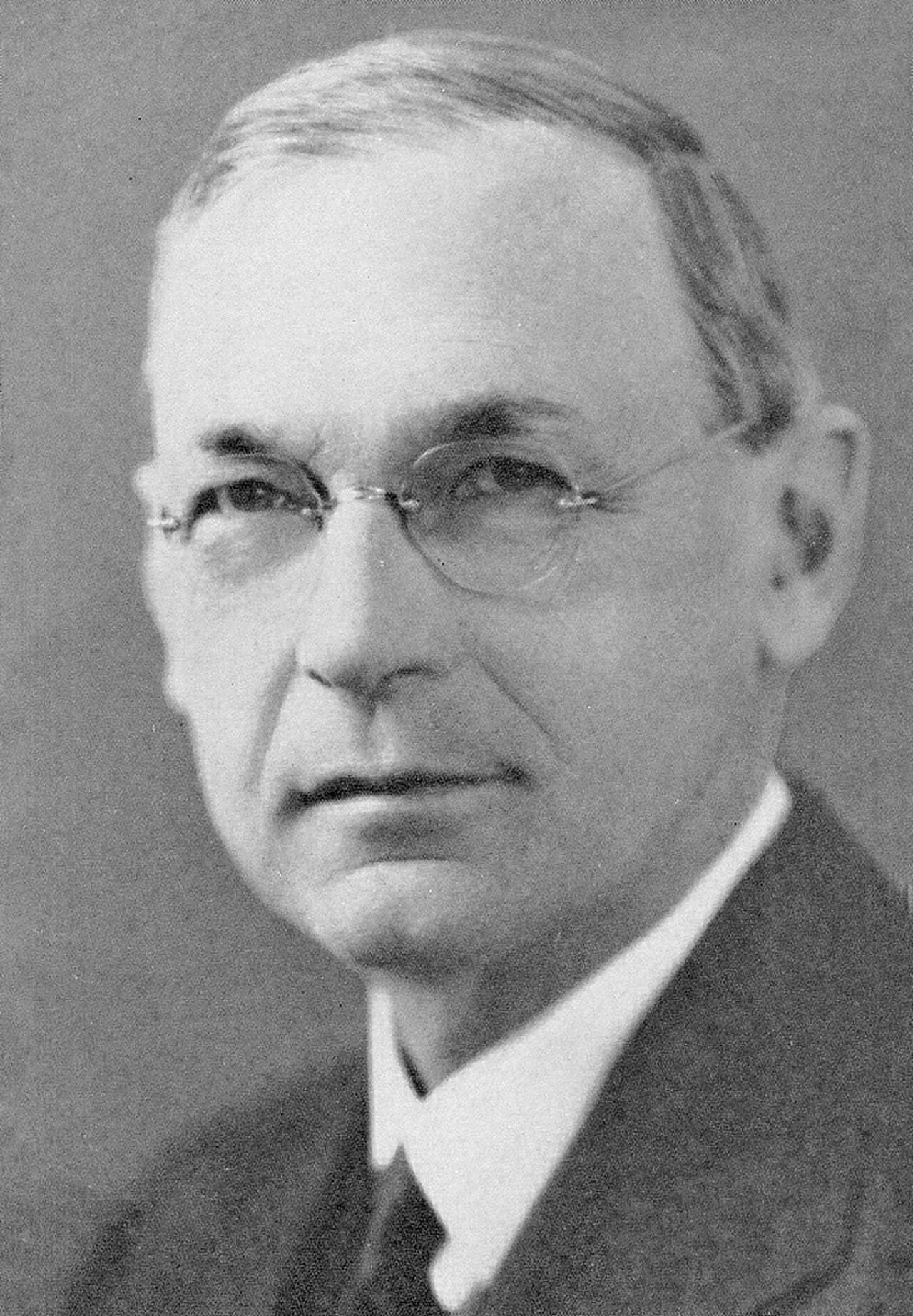 Portrait of Vernon J. Brown (1874–1964) – memorial page