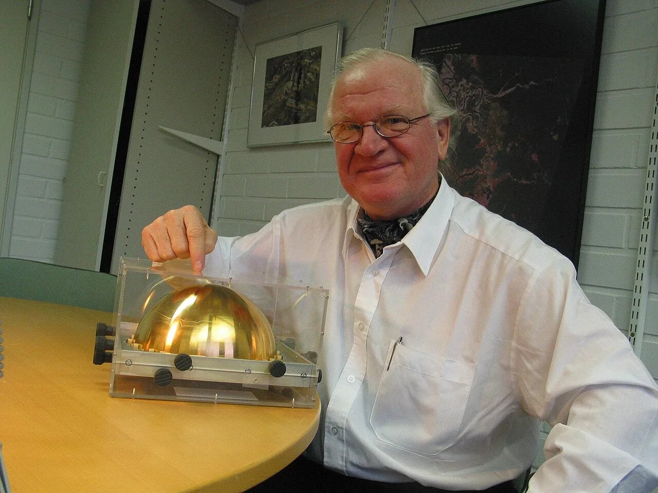 Porträt von Väinö Kelhä (1940–2024) – Gedenkseite